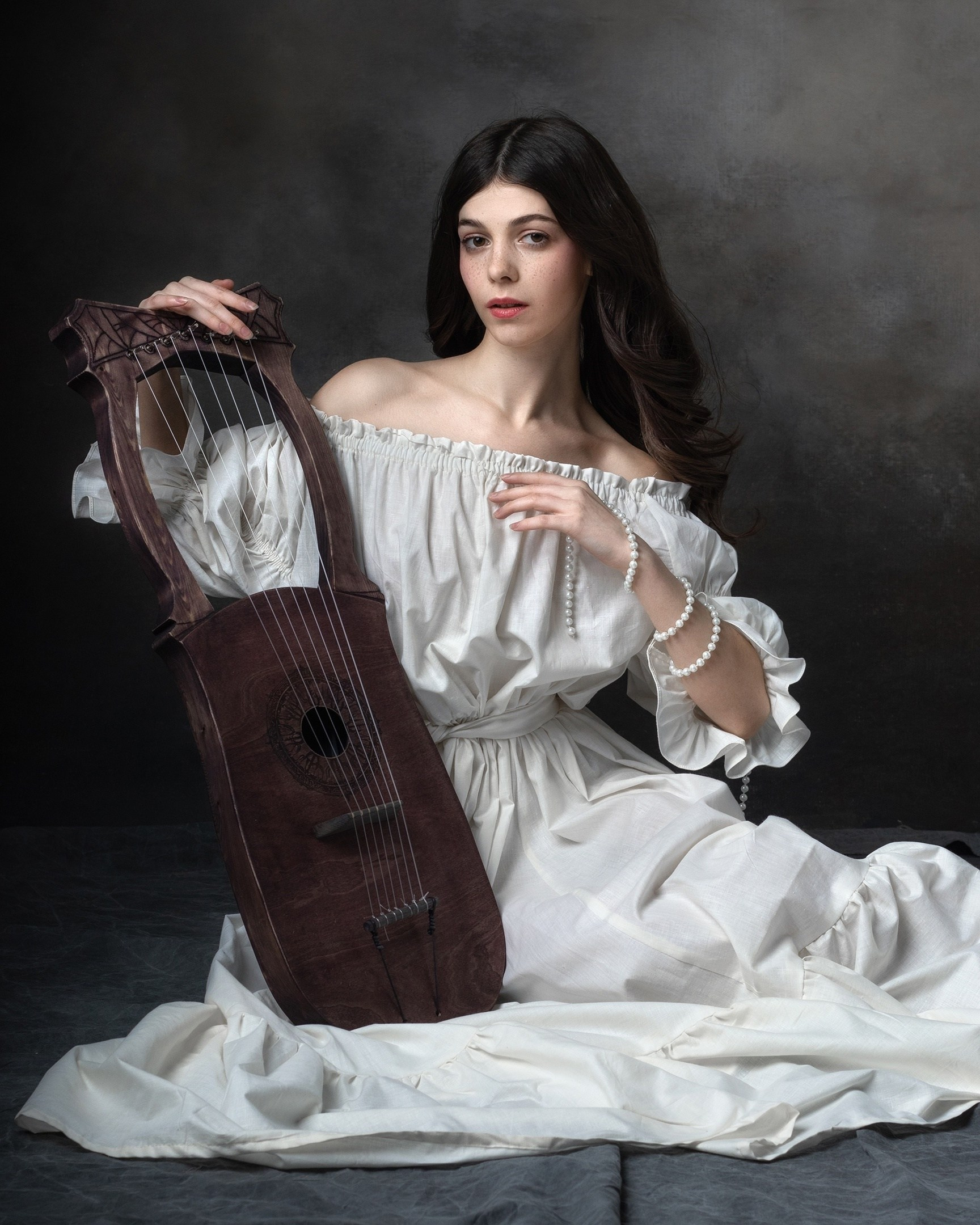 НОВЫЕ СЪЕМКИ В СТУДИИ — ОНА (ПЛАН)