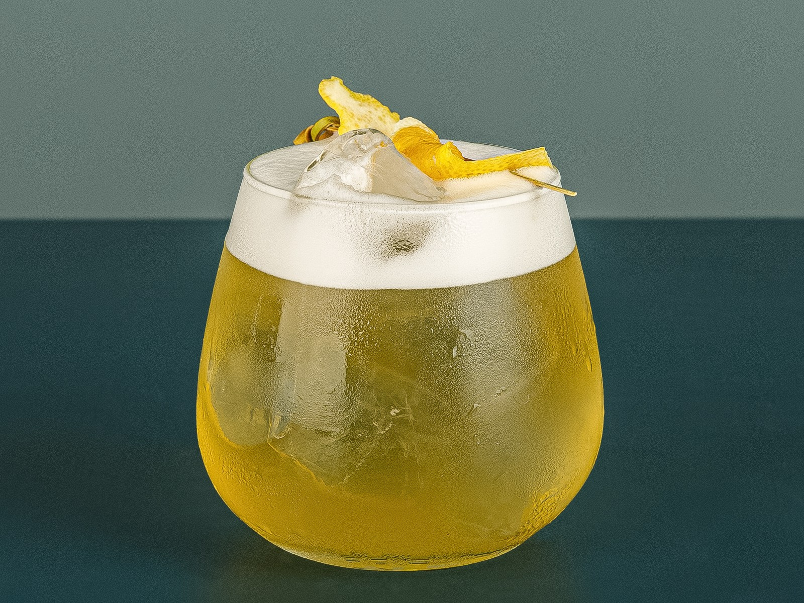 Иван Потапенко — предметный и фуд-фотограф в Тюмени