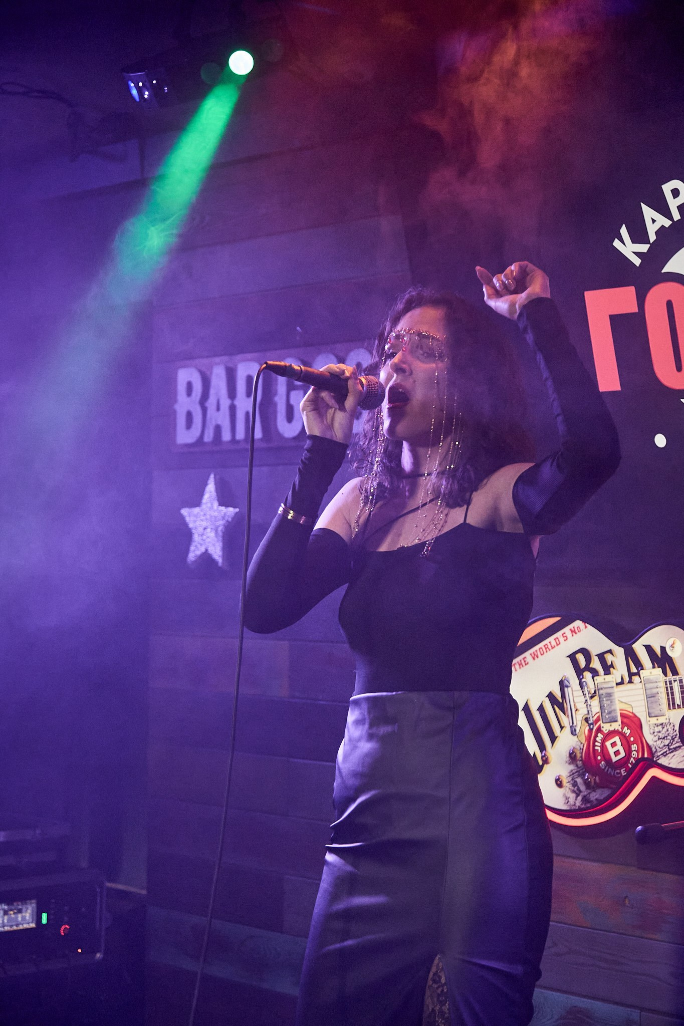 Концерт в баре «Гости». Фотограф Омск | Александр Вандеров