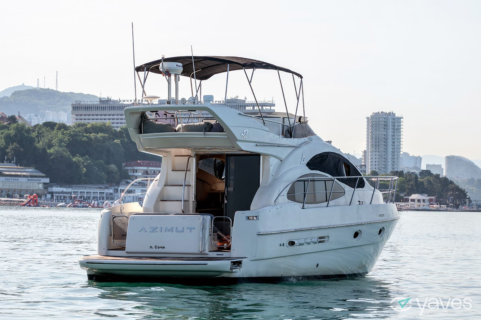 Двухпалубные яхты в Сочи. Аренда Яхт и Катеров в Сочи