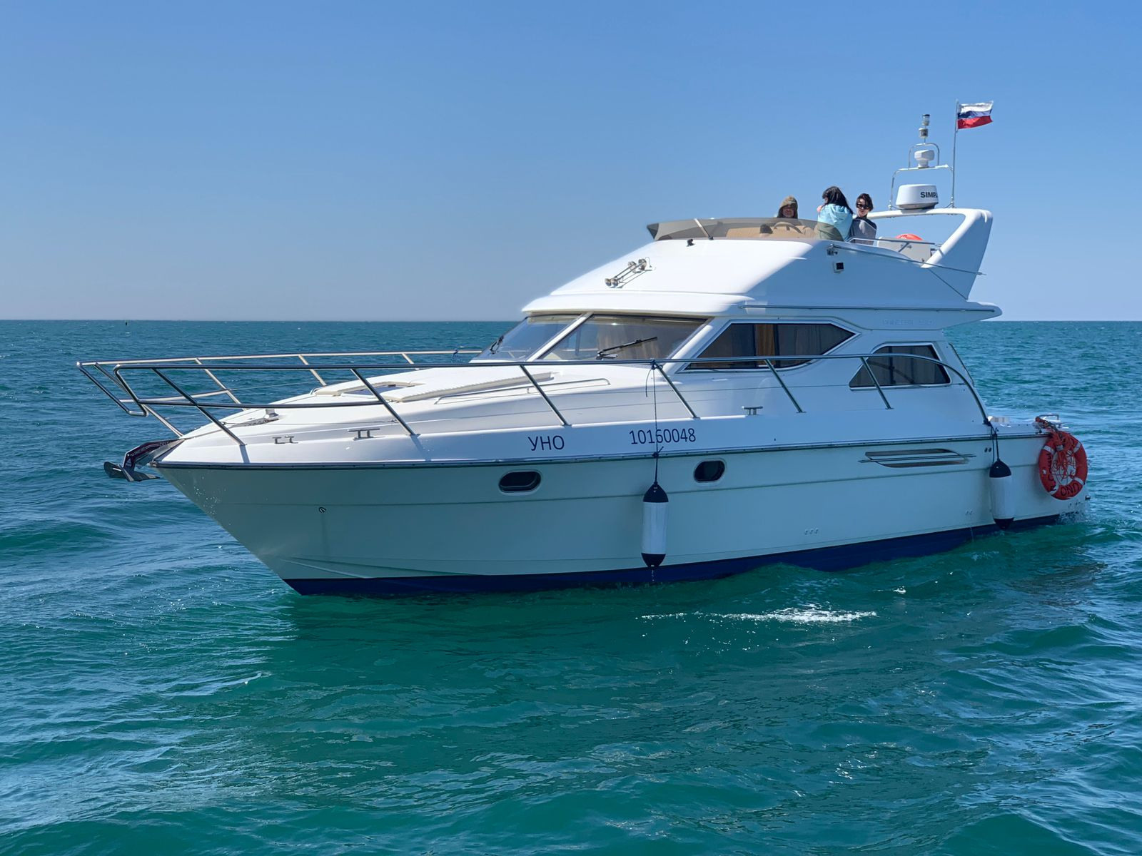 Двухпалубные яхты в Сочи. Аренда Яхт и Катеров в Сочи