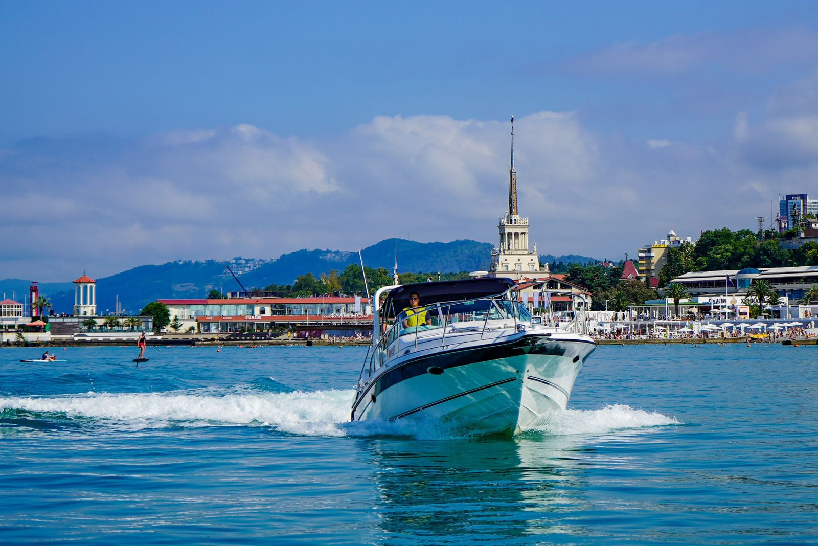 Комфорт катера в Сочи. Аренда Яхт и Катеров в Сочи