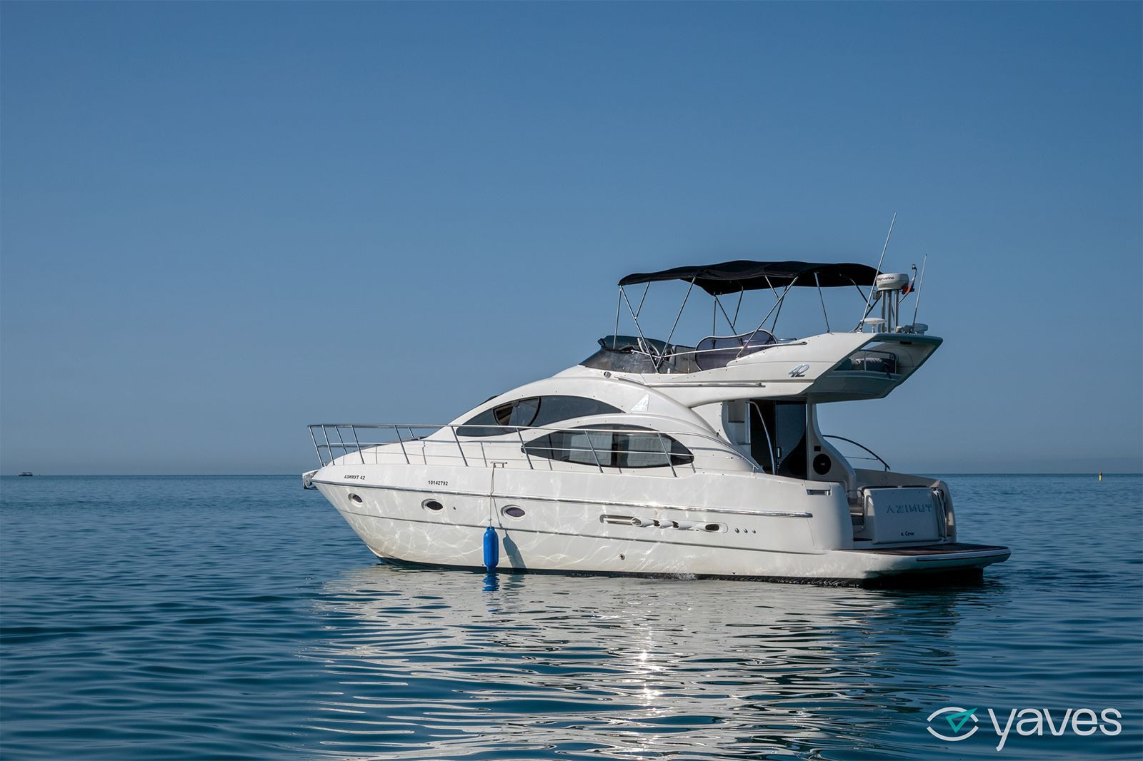 Двухпалубные яхты в Сочи. Аренда Яхт и Катеров в Сочи