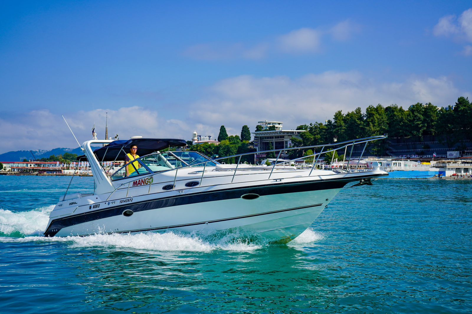 Комфорт катера в Сочи. Аренда Яхт и Катеров в Сочи