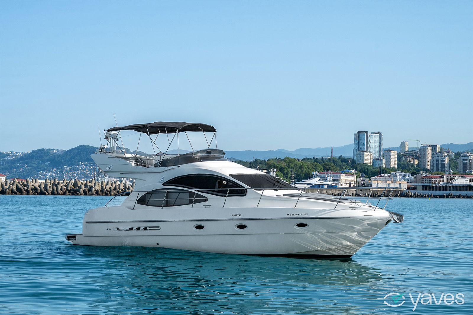 Двухпалубные яхты в Сочи. Аренда Яхт и Катеров в Сочи