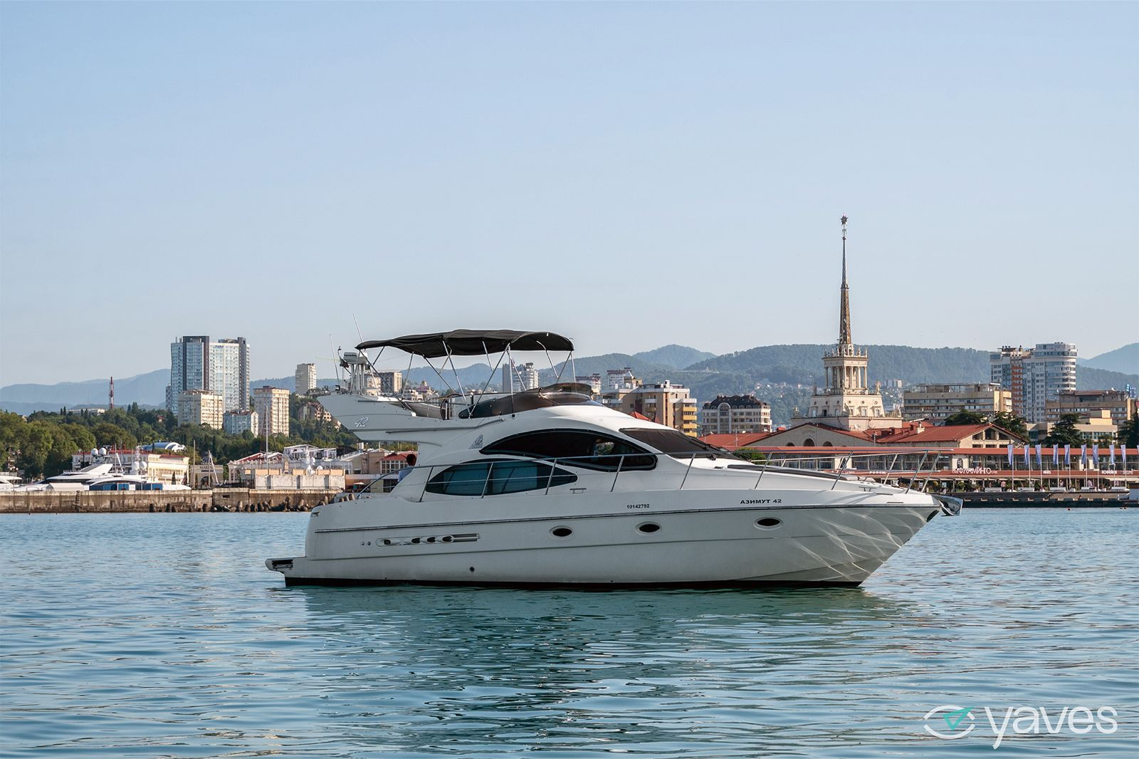 Двухпалубные яхты в Сочи. Аренда Яхт и Катеров в Сочи