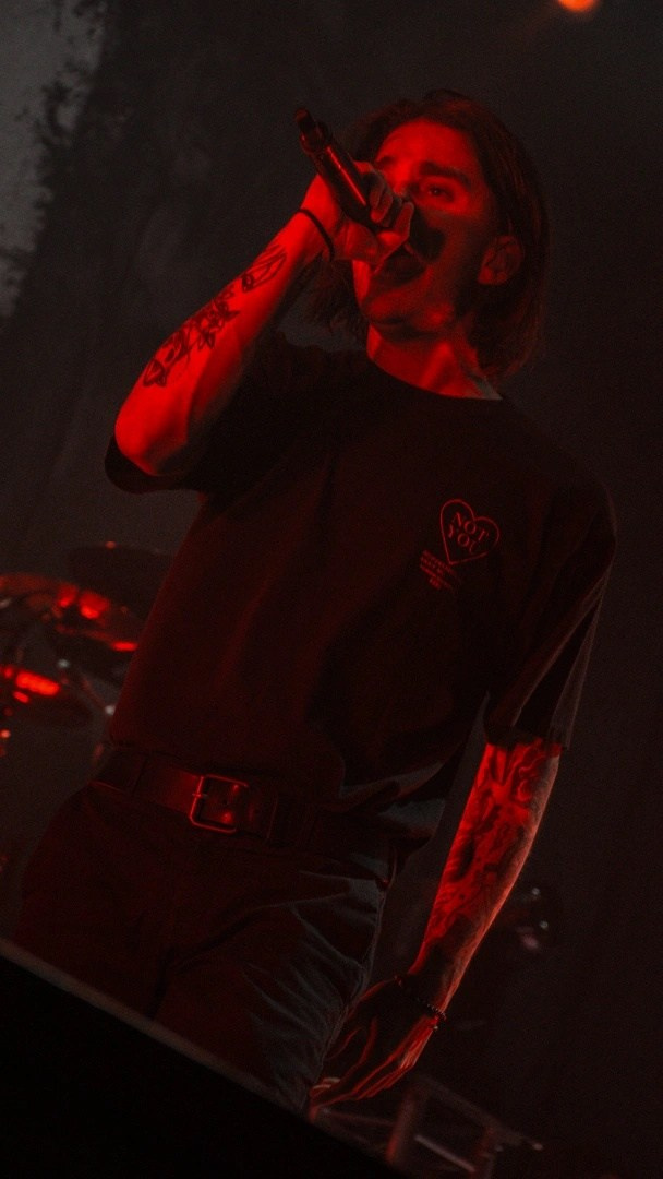 Съёмка мероприятий. Профессиональный видеограф в Москве — Ярослав Сергеев. Видеосъёмка под ключ: монтаж, цветокоррекция, саунд-дизайн, креативные видео