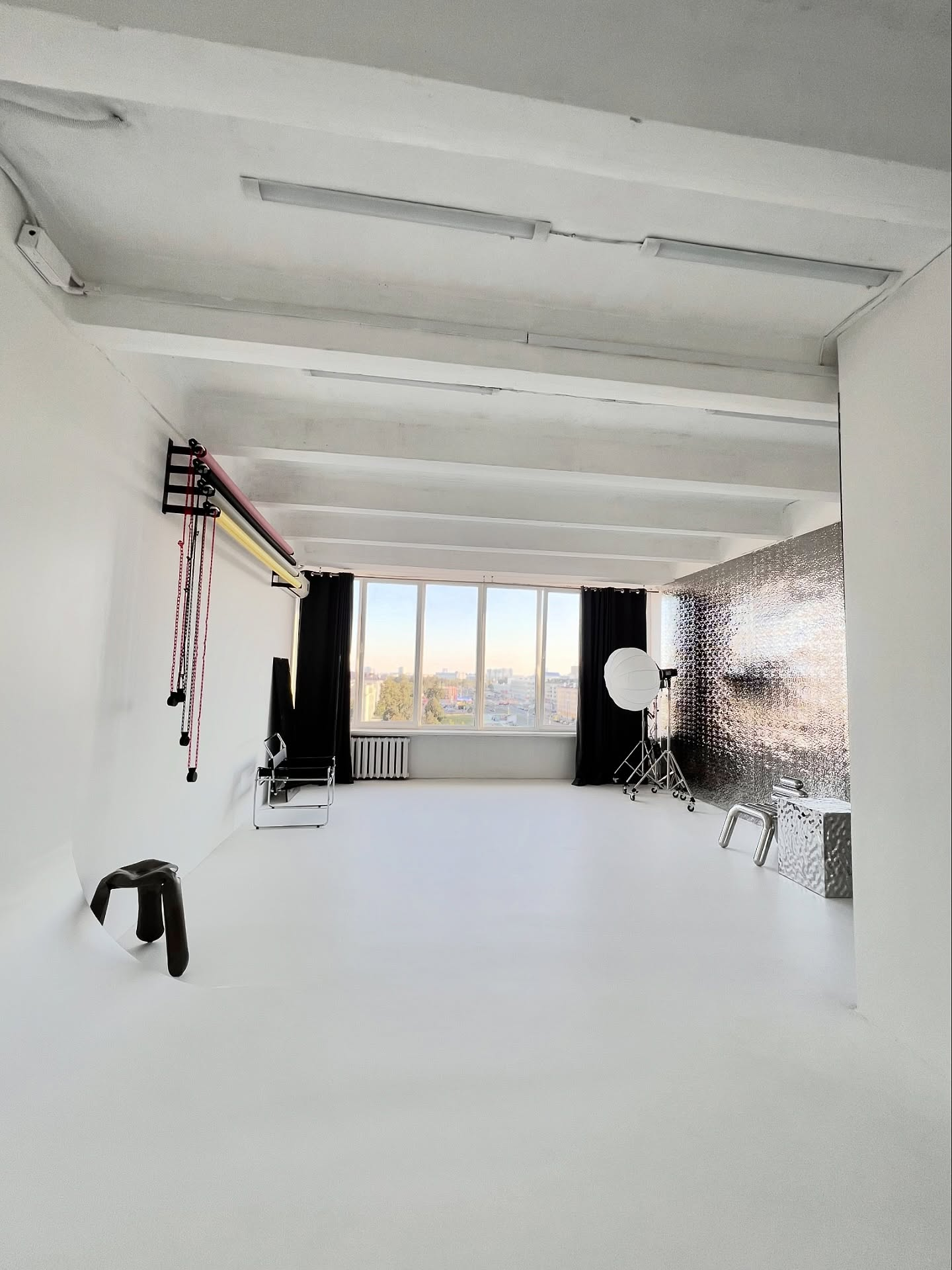 Понравилась студия? Напишите — организую съёмку именно здесь. Фотограф в Минске Людмила Дутко