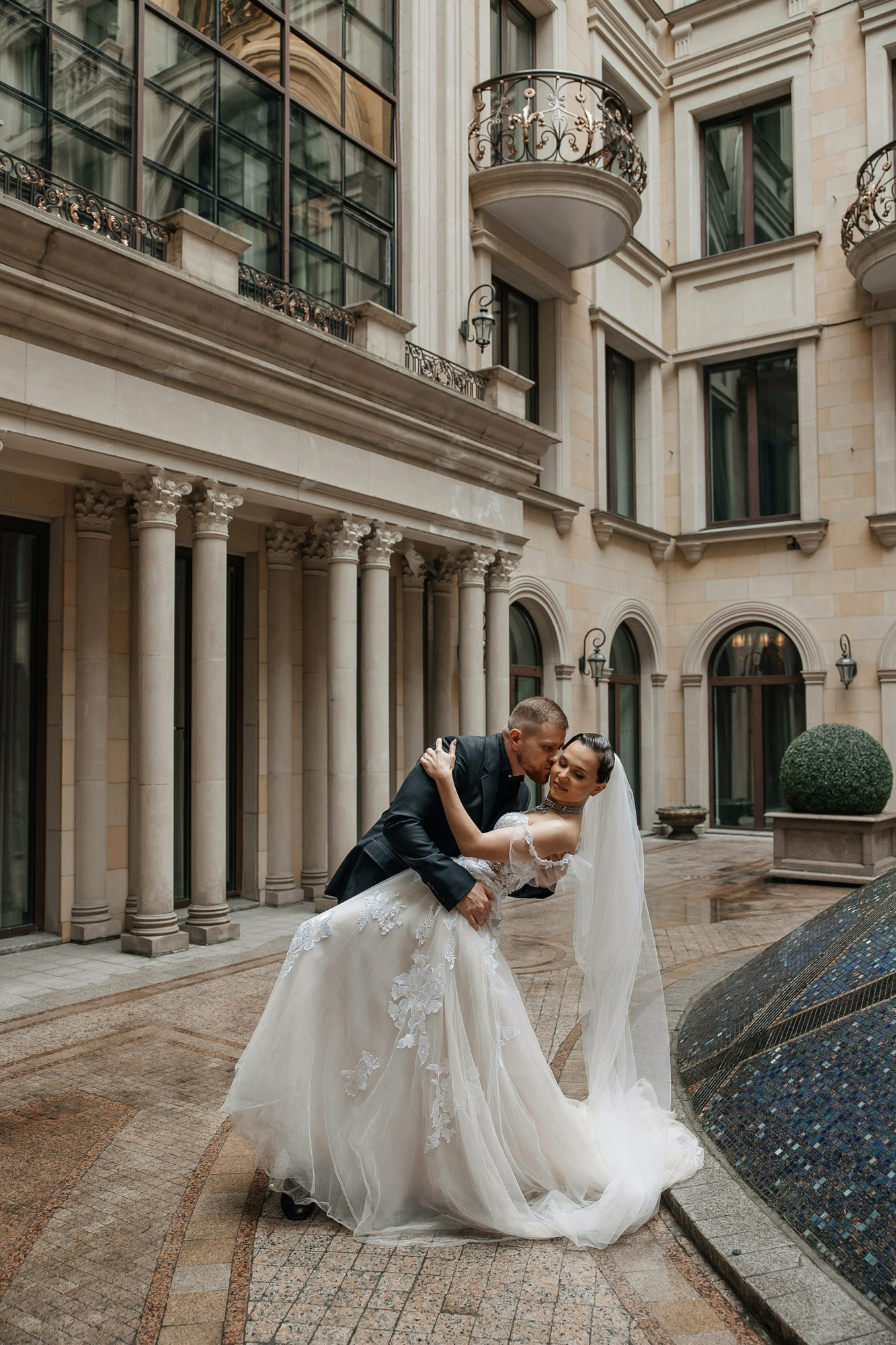 свадебная фотосессия в отеле st regis никольская