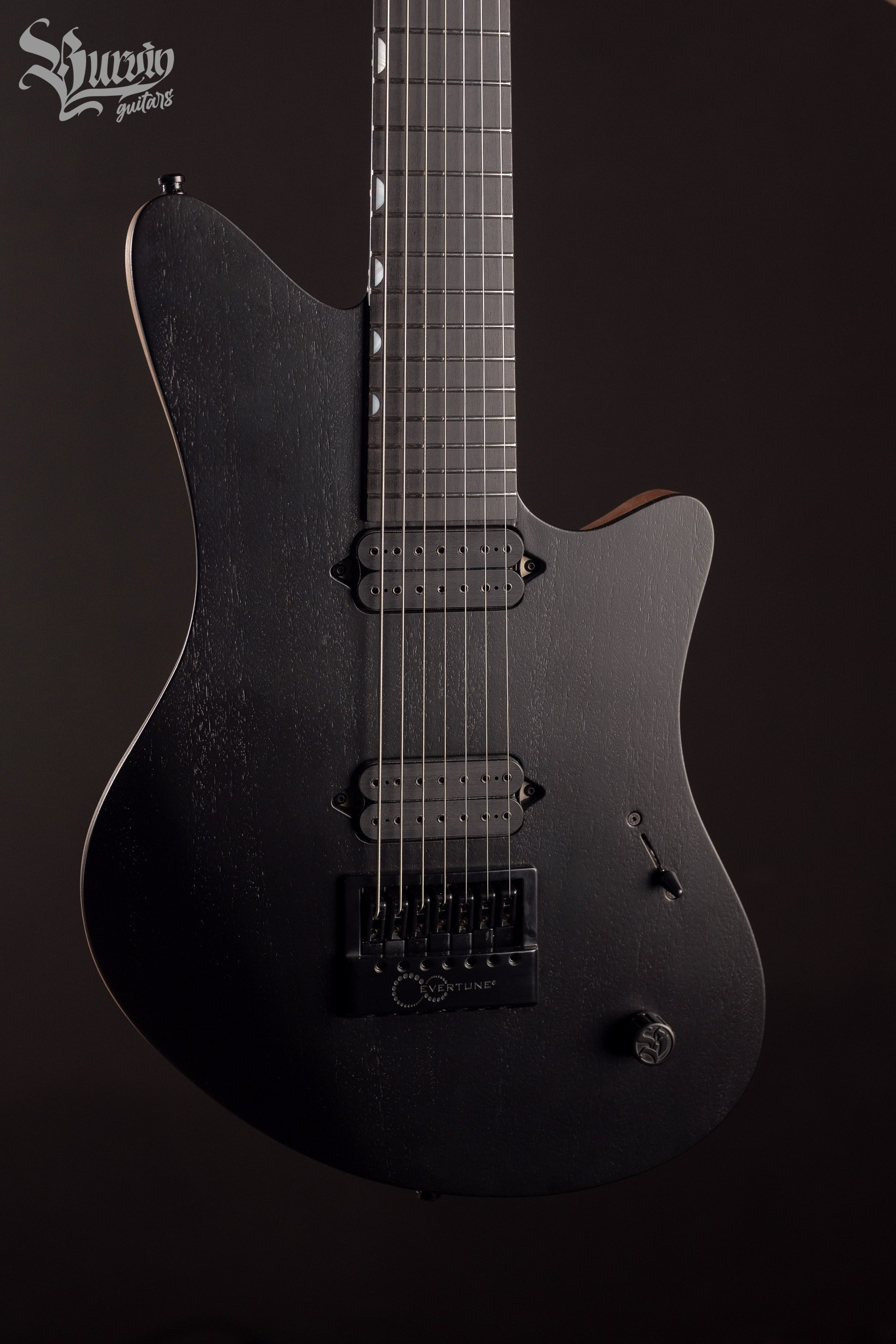 Master of making guitars and basses to order