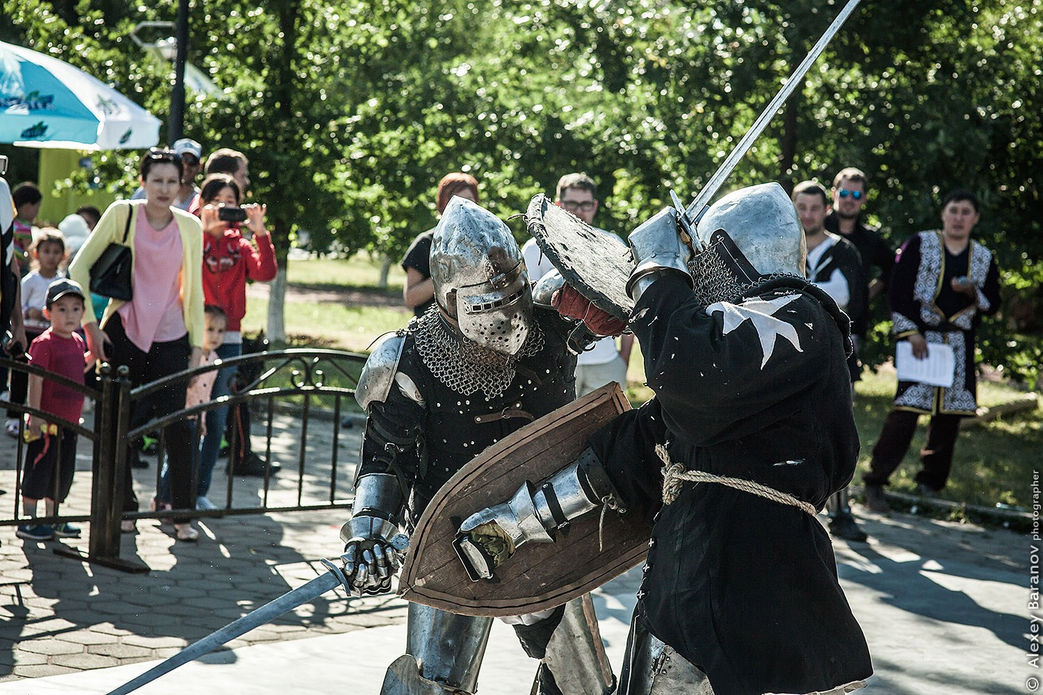 Студийный фотограф в Караганде Алексей Баранов. Фотограф Алексей Баранов. Фотостудия Flash. Семейные фотосессии в Караганде. Индивидуальные фотосессии, детские фотосессии, парные фотосессии в Караганде. Интерьерная фотосессия в Караганде. Семейный фотограф Алексей Баранов. Детский фотограф Алексей Баранов. Художественный фотограф Алексей Баранов. Свадебный фотограф Алексей Баранов. Черно-Белая съемка в Караганде. Самые лучшие семейный и детские фотосессии в Караганде. Контент Съемка в Караганде. SMM в Караганде. Контент фотограф Алексей Баранов. Фотограф Караганда. Фотограф. Предметный фотограф Алексей Баранов. спортивный фотограф. спорт. mma. бокс. спорт в Казахстане. фото спорта. соревнования. спортивный фотограф Алексей Баранов