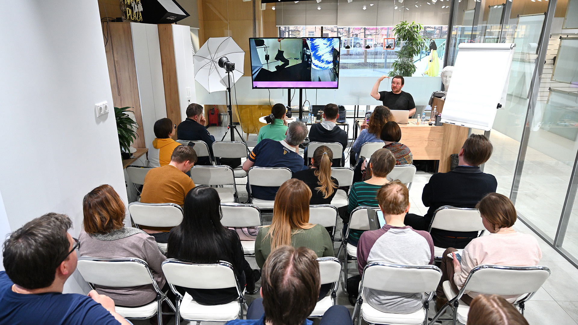 Лекция по предметной фотосъемке от фотографа Дмитрия Дрогунова