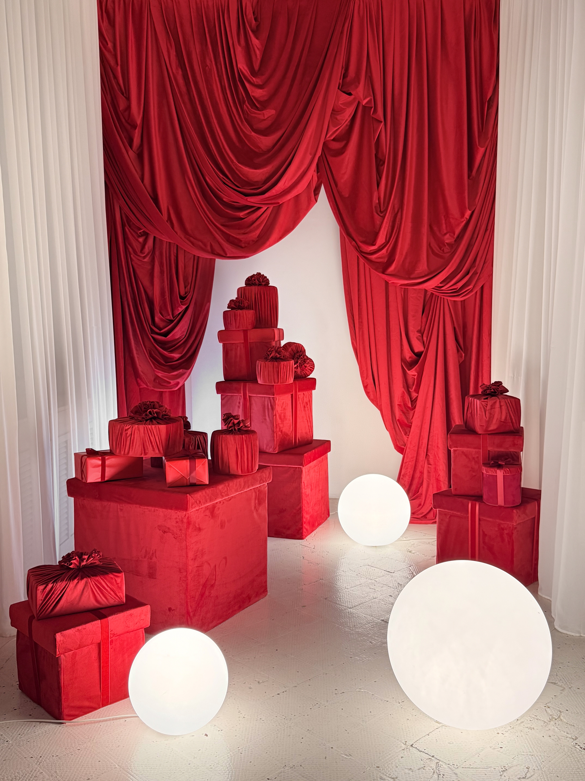 Новогодние студии, Новогодние залы для фотосессии в Санкт-Петербурге. Новогодние семейные фотосессии в СПб. Женский фотограф Санкт-Петербург Александра Колий