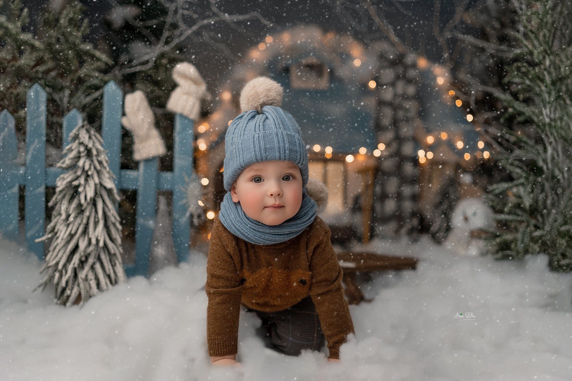 Фотосессия с домиком зимой. Детский фотограф в Южно-Сахалинске Irin She Simanovich