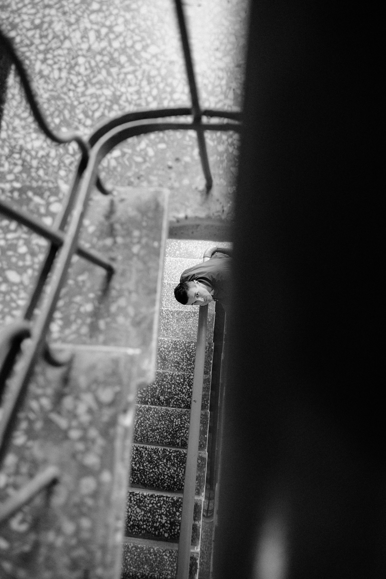 Мужская стрит-фотосессия в Тюмени | Уличный фотограф Дарья Мустафина. Портретный фотограф Тюмень Дарья Мустафина