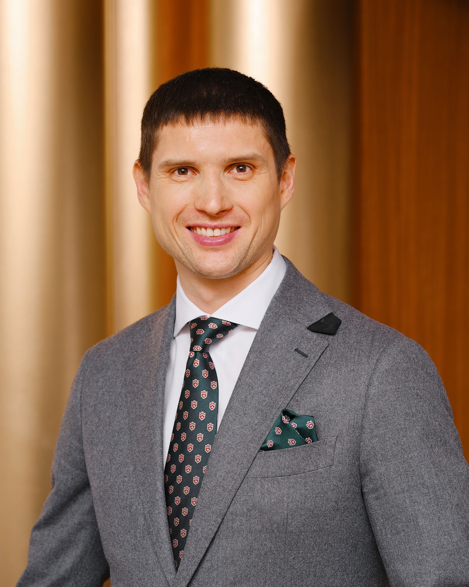 Вадим Шипачёв & Indever. Oleg Samoilov is a documentary photographer for brands that value an honest story