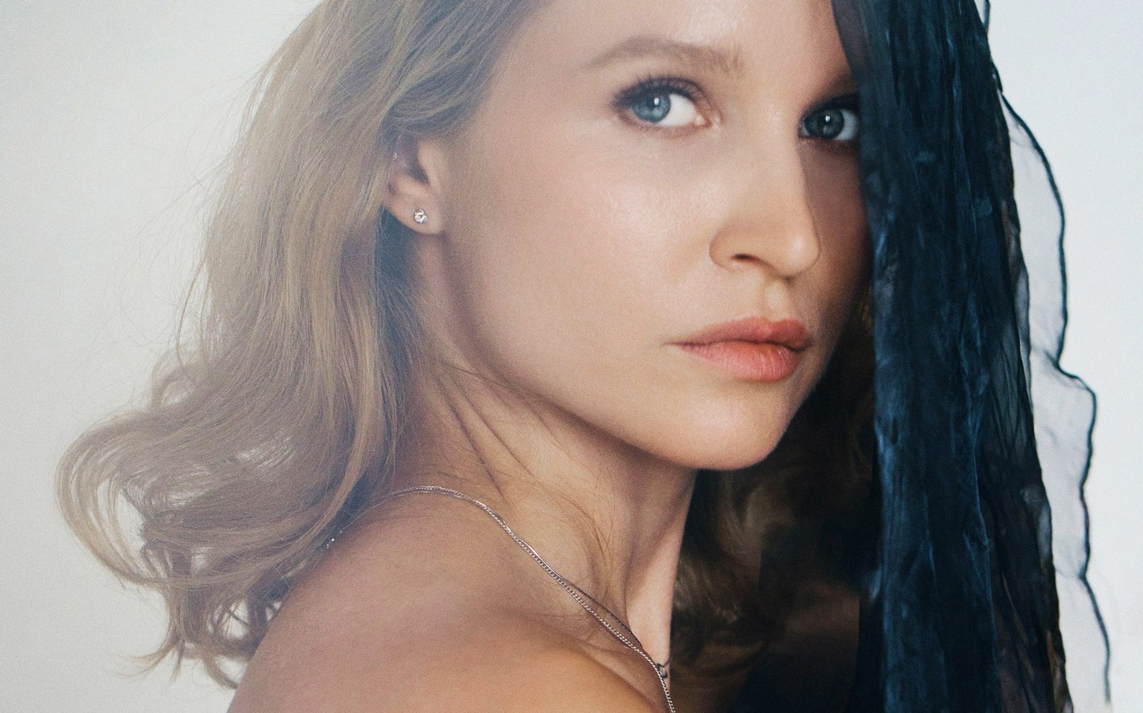 Ирина МЕРКУШ — художник по гриму