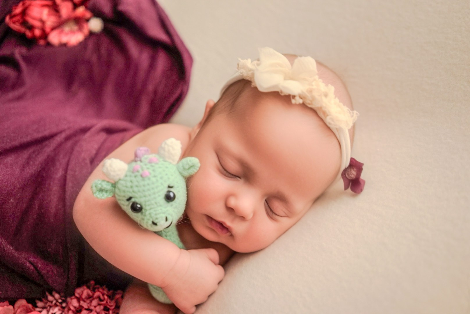 Фотограф новорождённых newborn деток до года в Кемерово Ксения Вакула