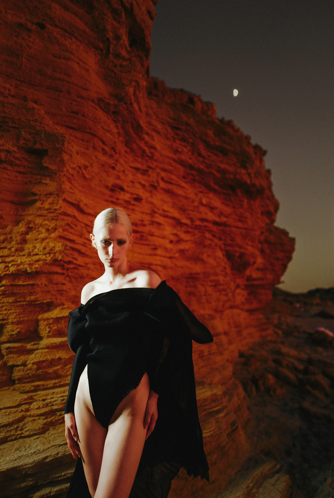 УСЛУГИ. Visual artist Daniil Kontorovich