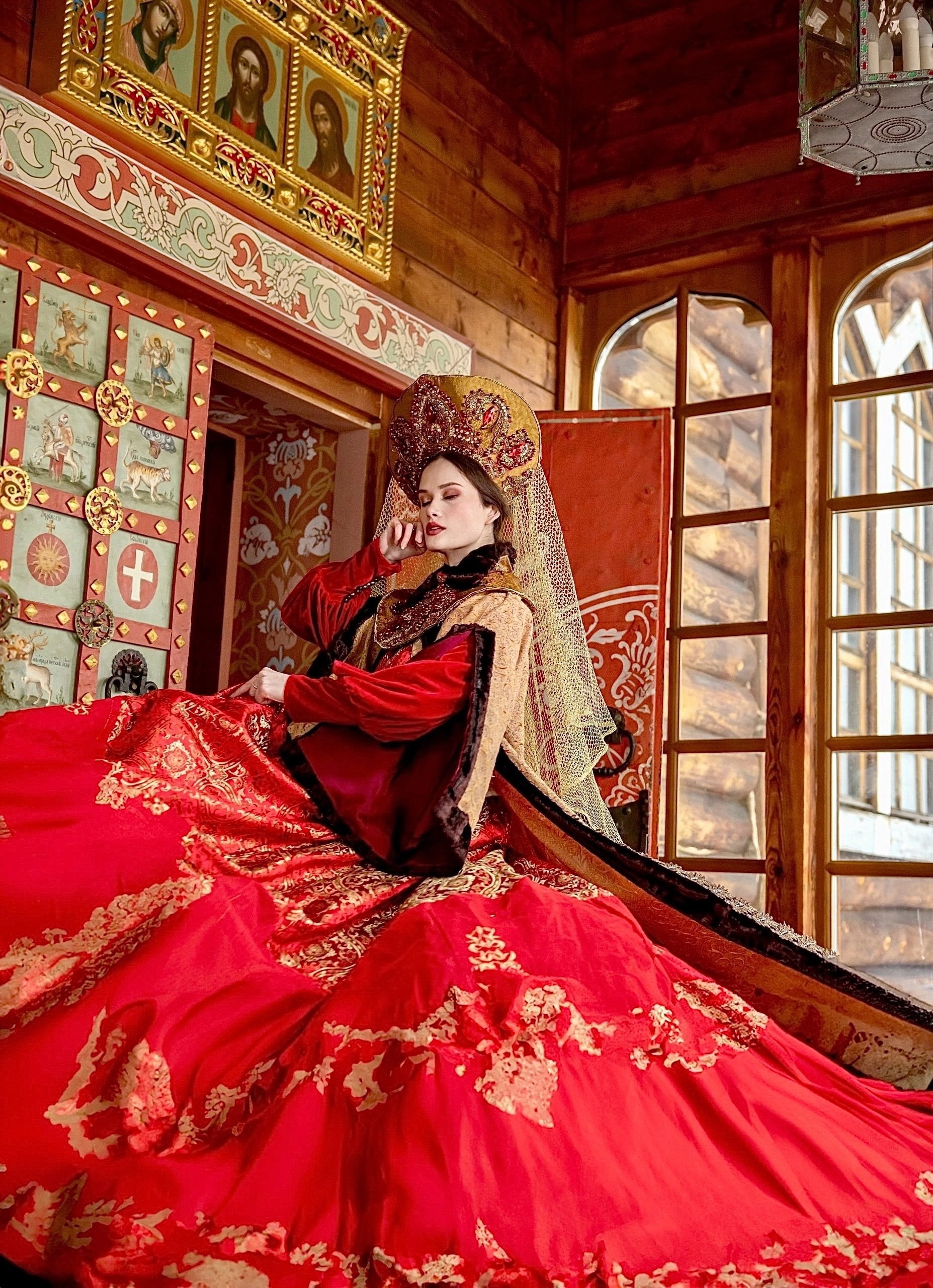 Марфа Васильевна. Русские народные костюмы в Москве