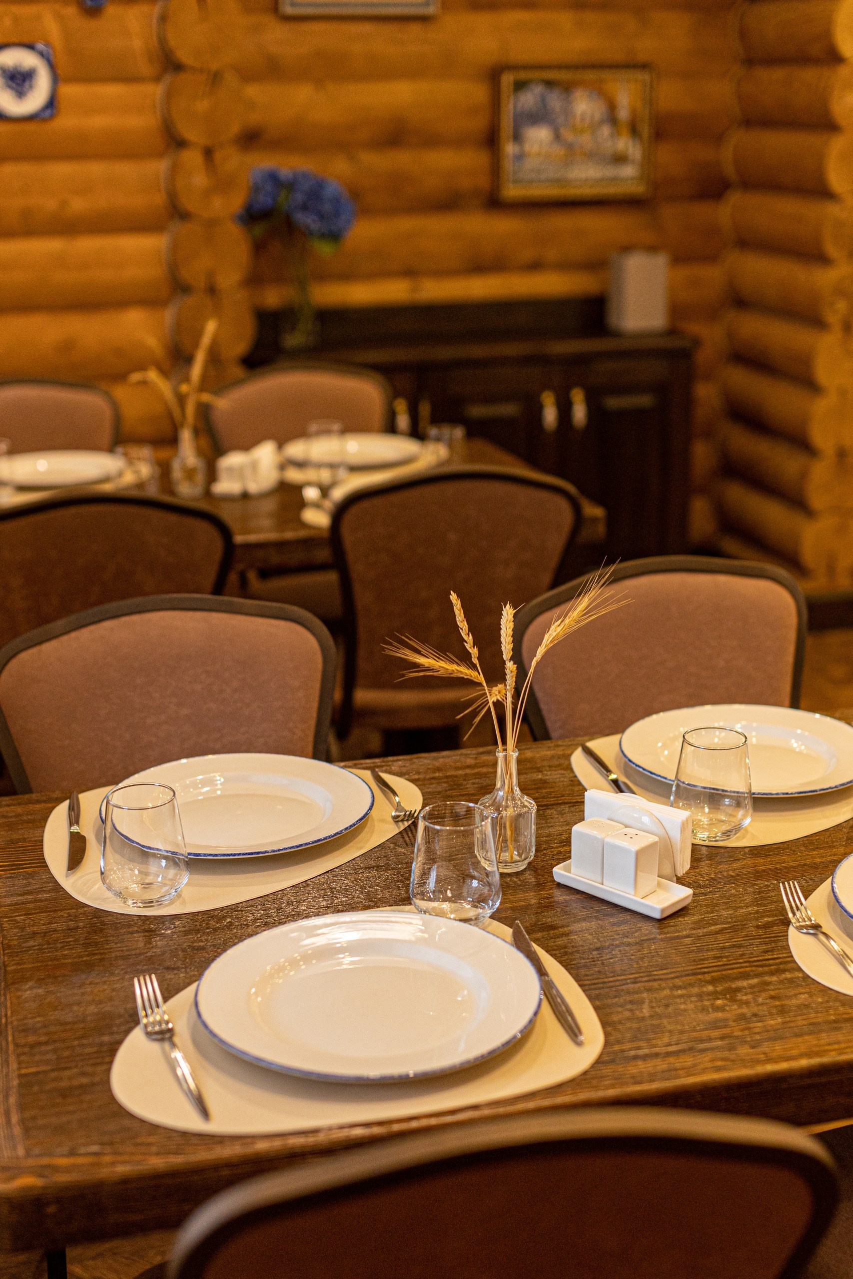 Банкетный зал «Гжель», ресторана «Дача ". Фотограф в Оренбурге. Профессиональный фотограф