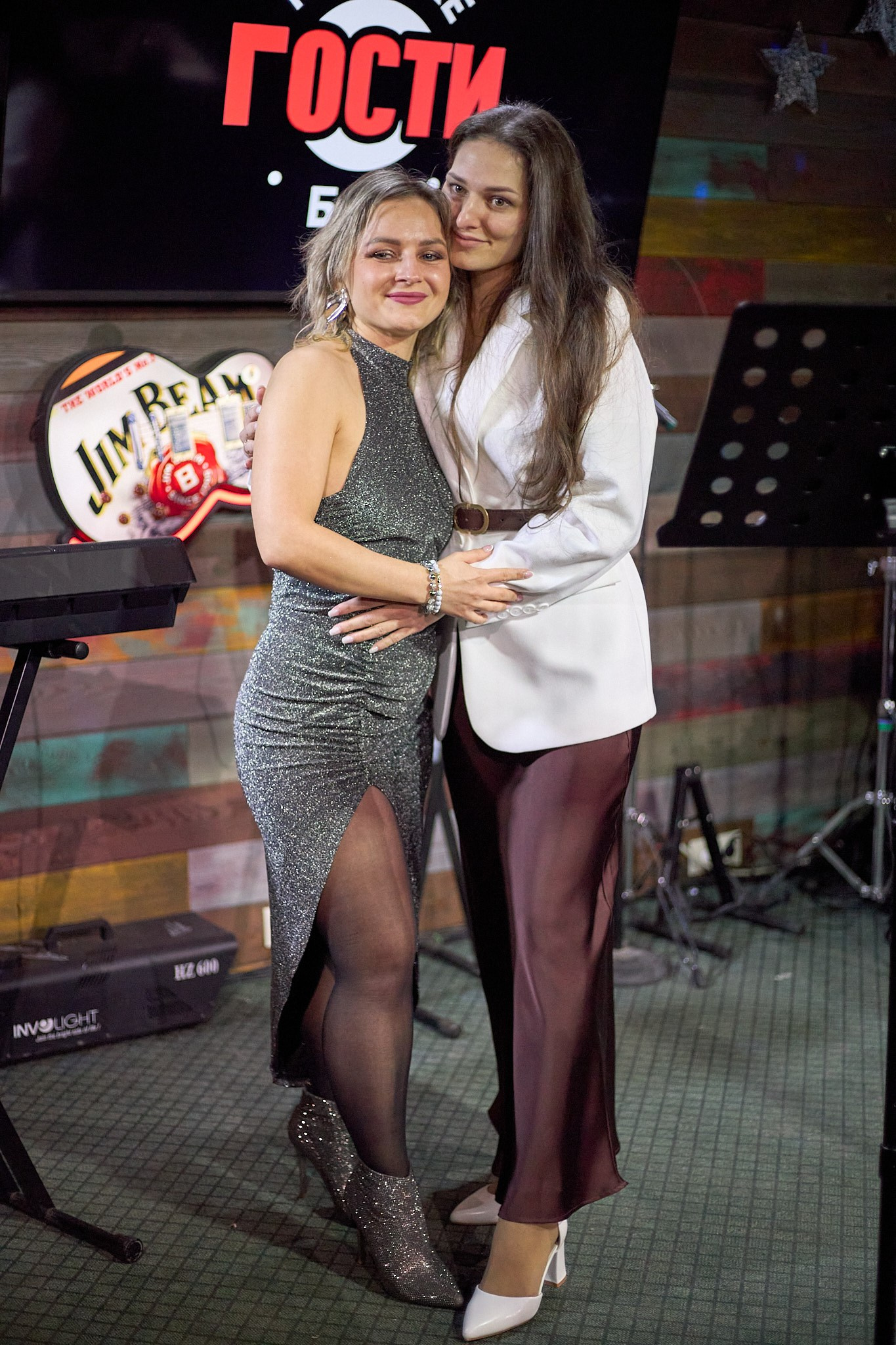 Концерт в баре «Гости». Фотограф Омск | Александр Вандеров