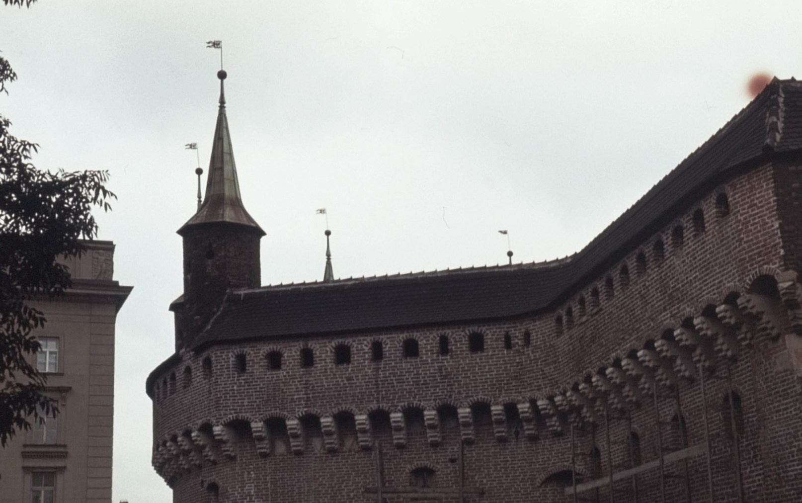 КРАКОВ, ОСЕНЬ 1990. СНИМАЛ ДЕДУЛЯ. Nebyl