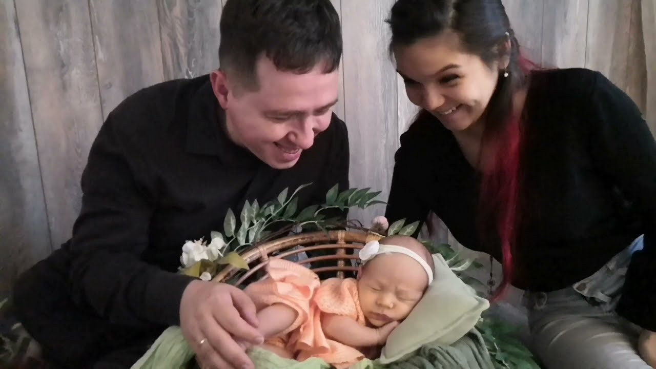 Фотосессия новорожденного. Фотограф новорожденных в Нижневартовске Лара Курдюкова