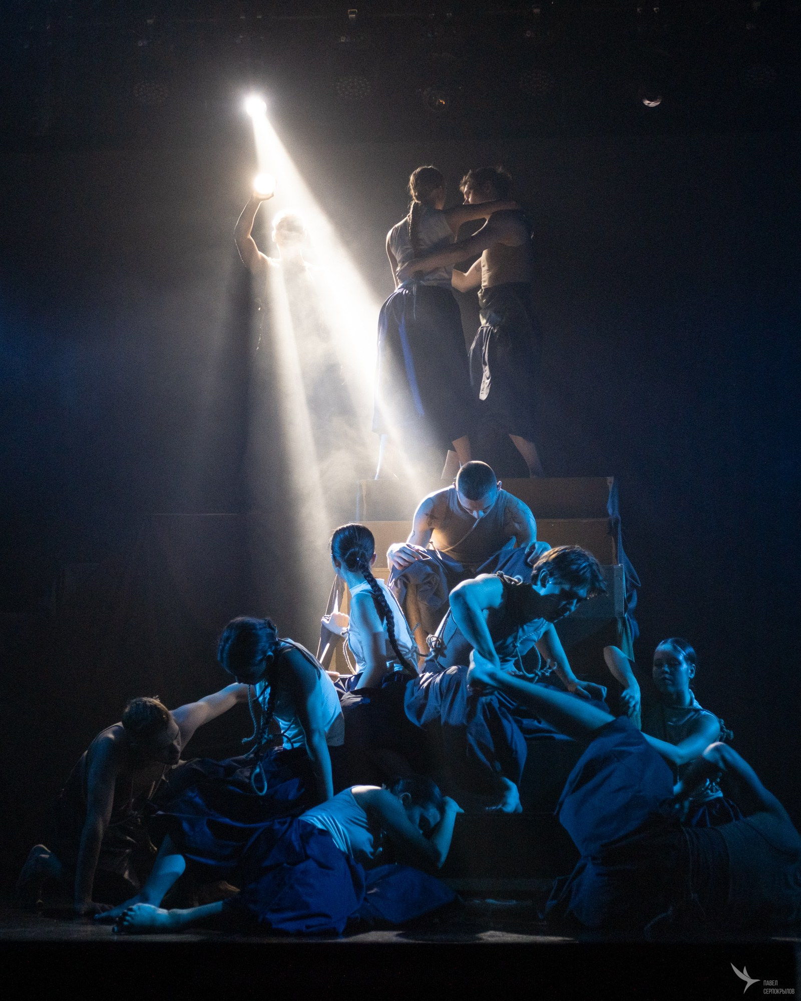 Пластический спектакль команды СЕВЕР «Голос ветра. Молчание мрамора». Репортажный фотограф в Казани Павел Серпокрылов