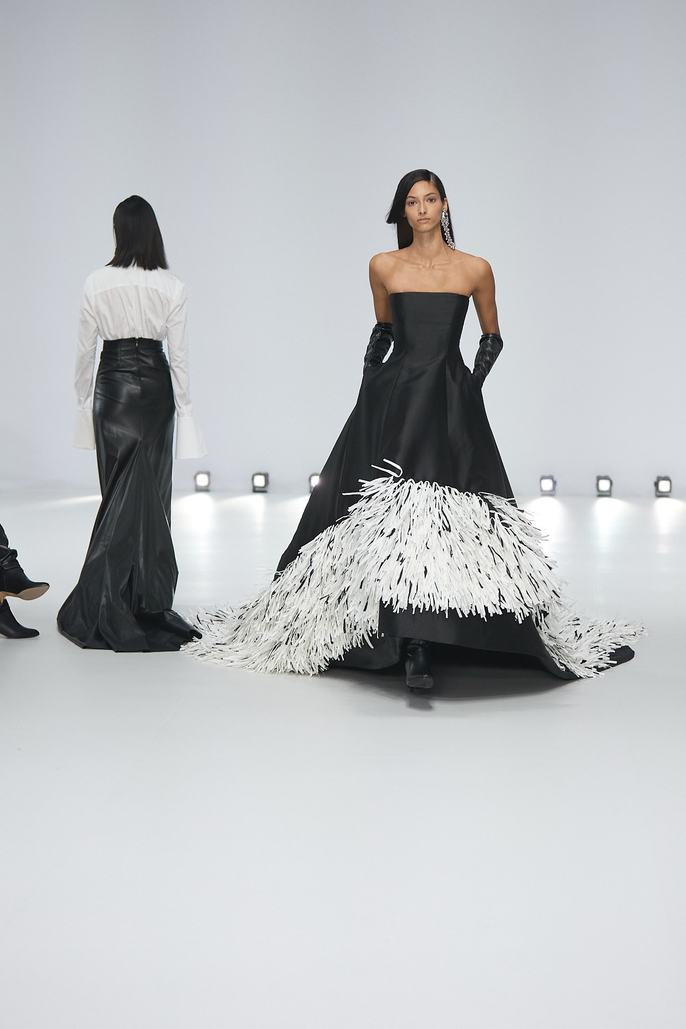 Mariam-seddiq-echoes-australian-fashion-week-2026