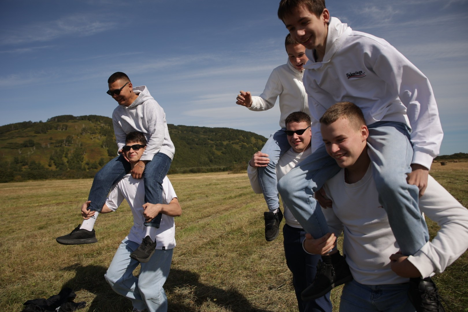 Альбомы для 9-11 классов на Камчатке