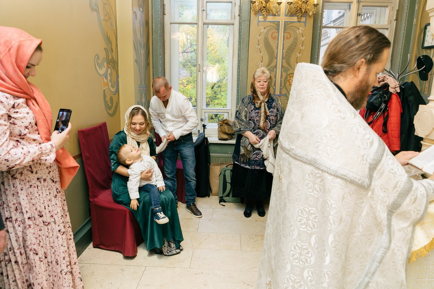 фотограф на крещение санкт петербург, справка о беседе перед крещением, сколько стоит крещение спб, лучшие храмы для крещения, крещение ребенка в спб цены, пушкин церковь узнать про крестины что нужно, что нельзя делать перед крещением, лучшие храмы для крещения, санкт петербург фотограф, крестить без крестных, всего один крестный, имя для крещения малыша