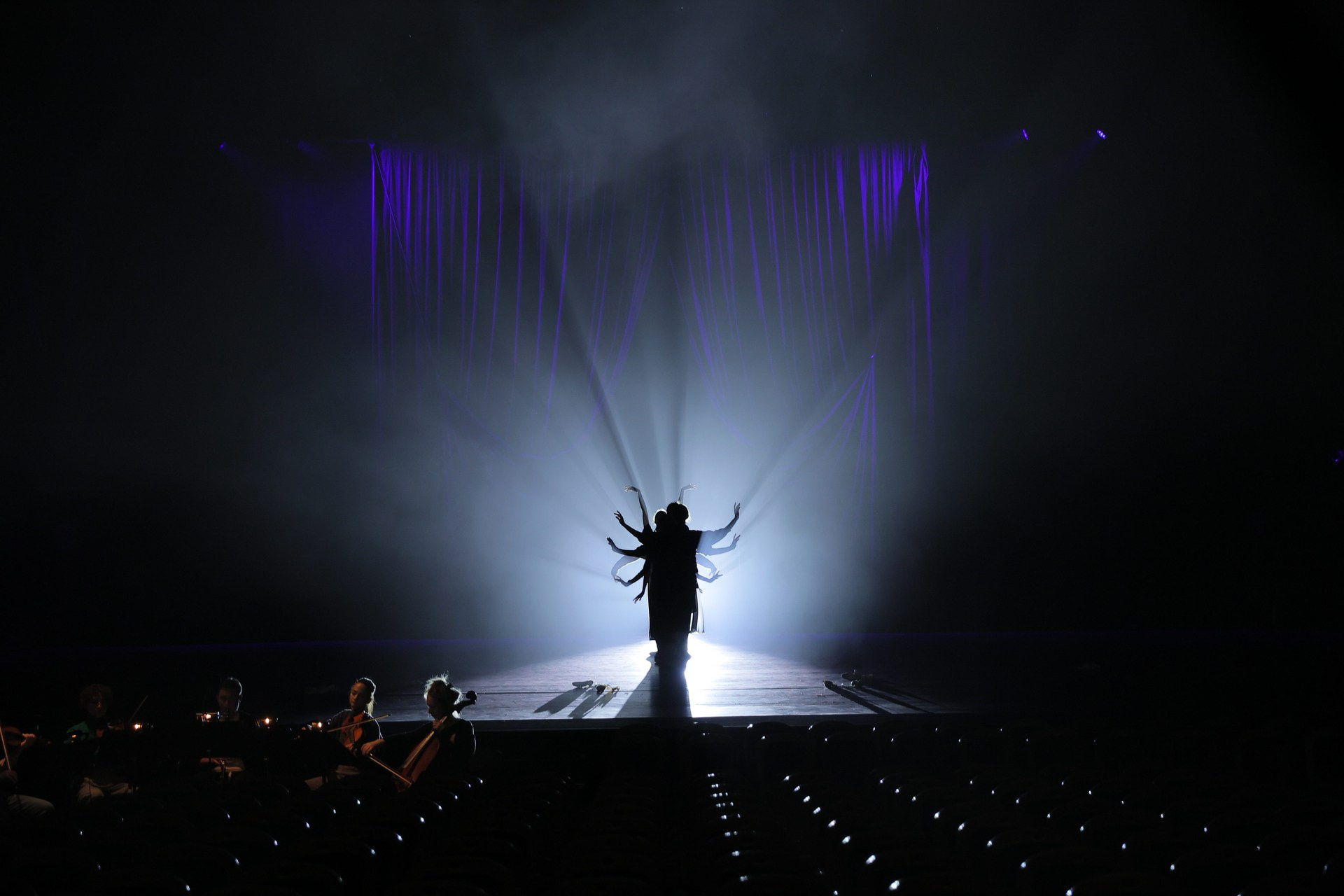 Мягкие декорации для спектакля «Две Анны» | БДТ им. Товстоногова. История занавеса. Превращаем идею в технологию