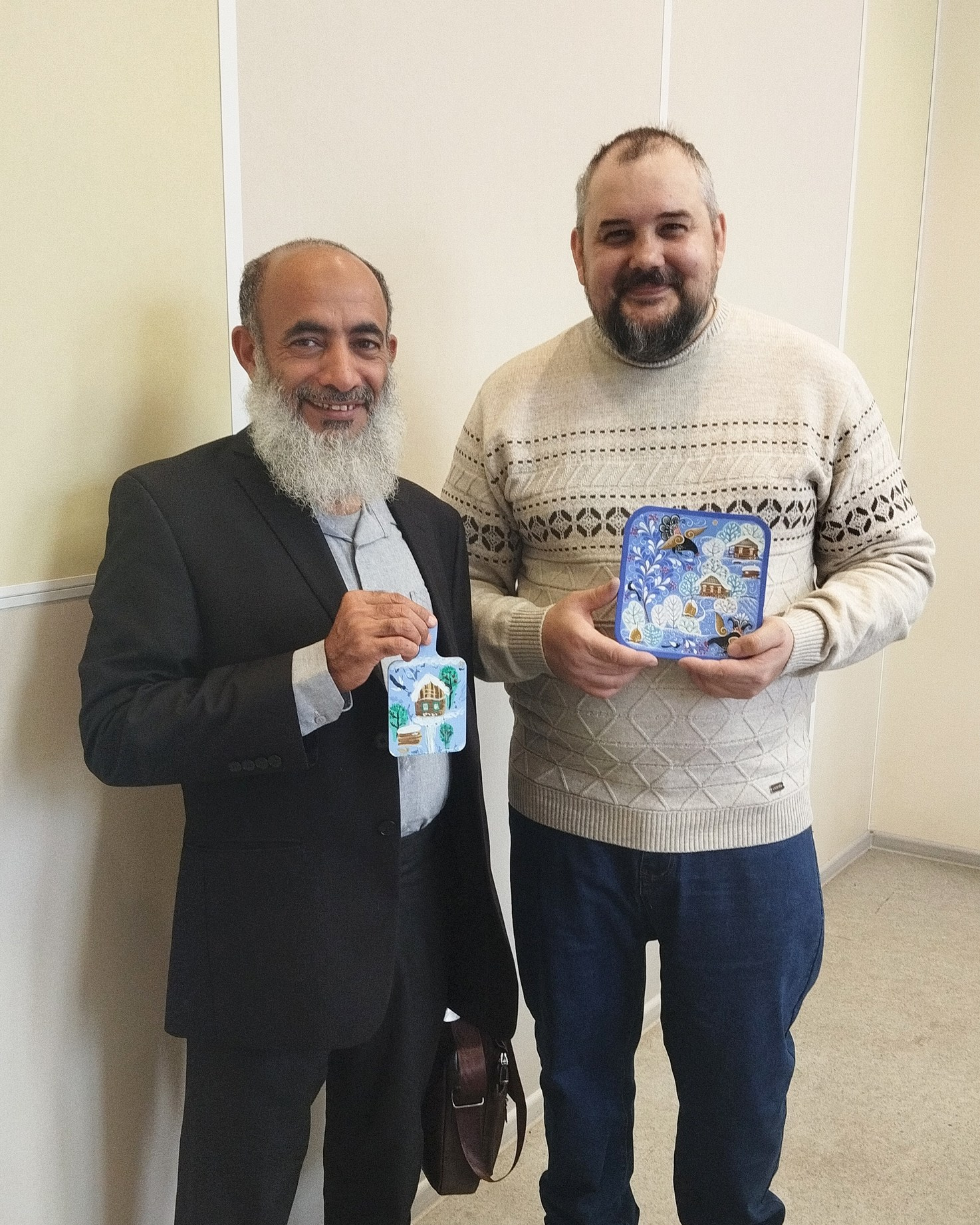 Мастер-класс в ГПНТБ СО РАН. Сувениры и подарки с Ордынской росписью | Новосибирск