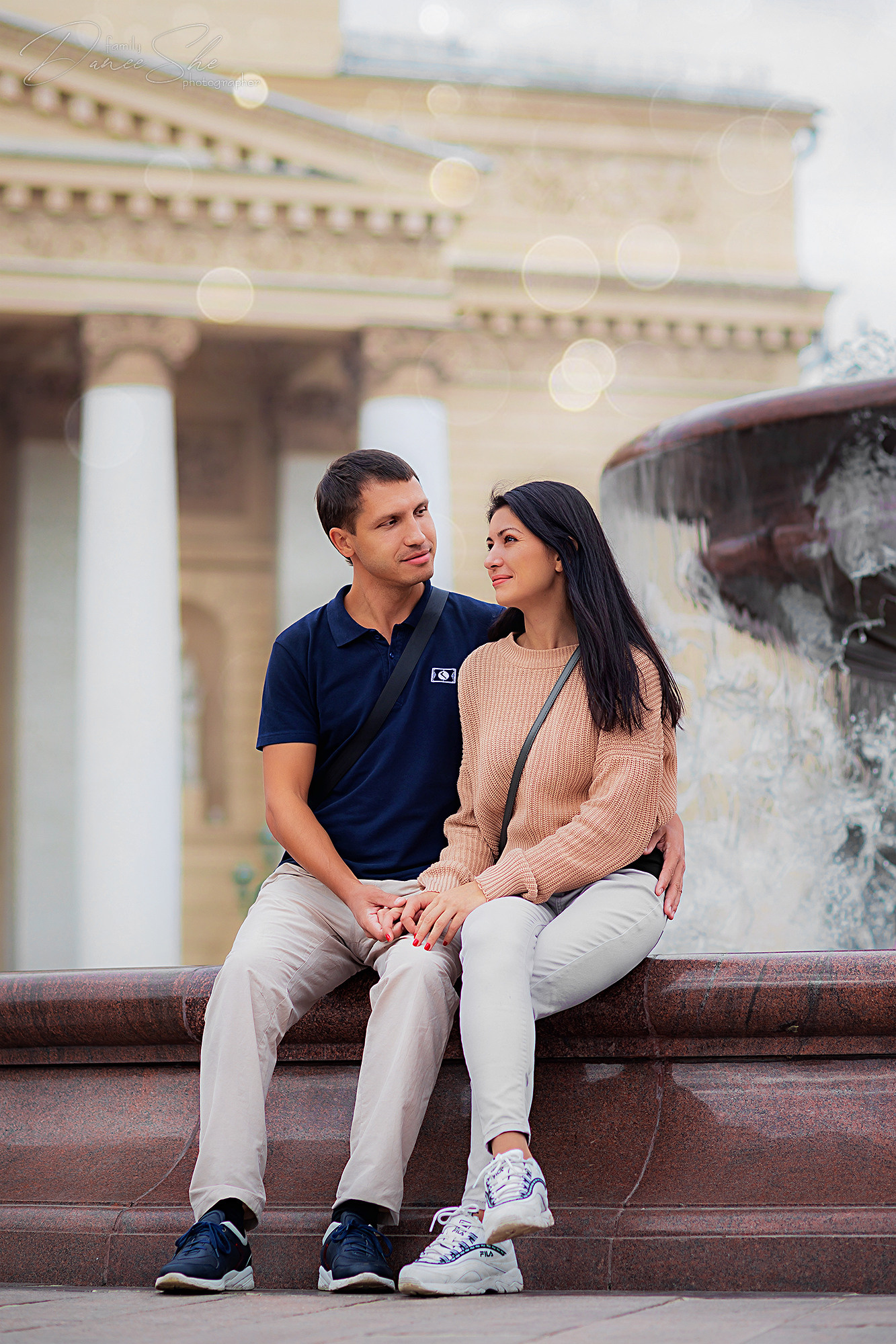 Фотосессия lovestory по центру города Москвы. Интерьеры, Контент, Портреты | Фотограф в Москве Дани Терно