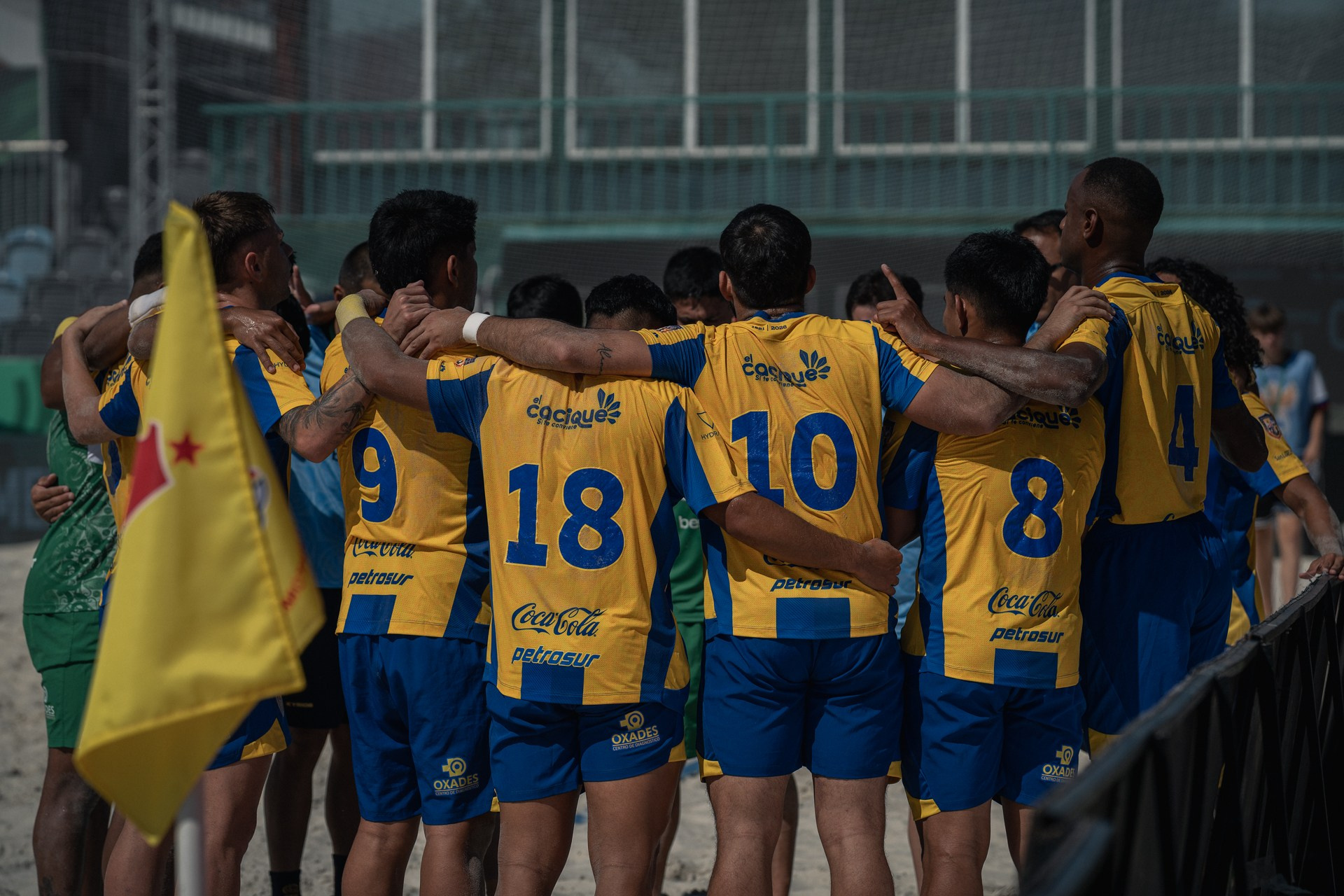 Beach Soccer: Lokomotiv vs Sportivo Luqueño — 6:4 Photo Report | Sergey Churnosov
