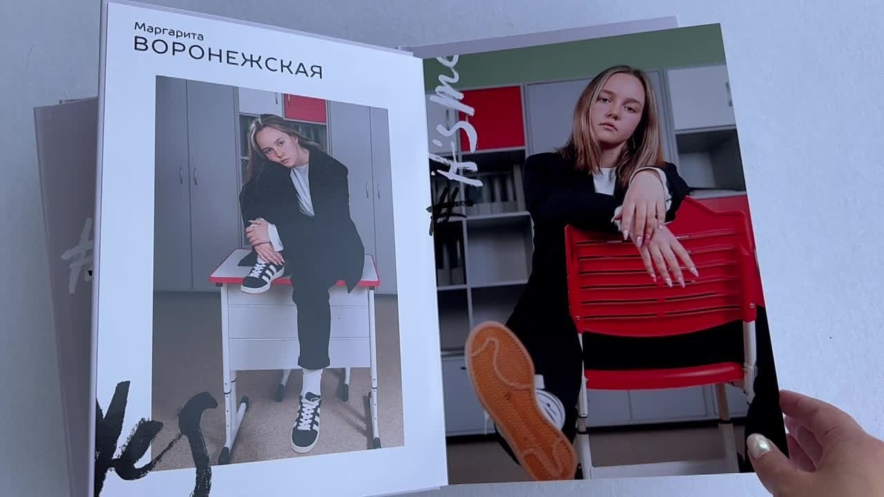 Выпускные альбомы Севастополь. Фотокниги для старших классов. Выпускные Альбомы Севастополь Альбатрос Альбом