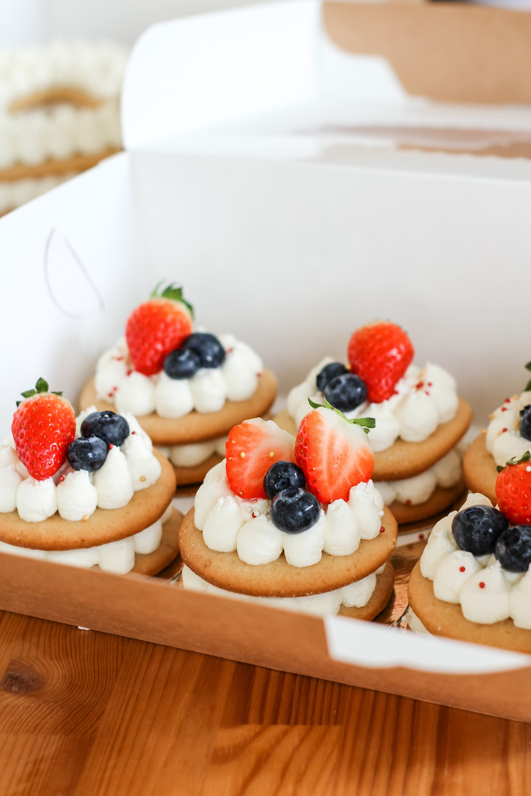 Услуги контент фотографа для продвижения товара на маркетплейсах. Студия контента «СВОЕ МЕСТО»