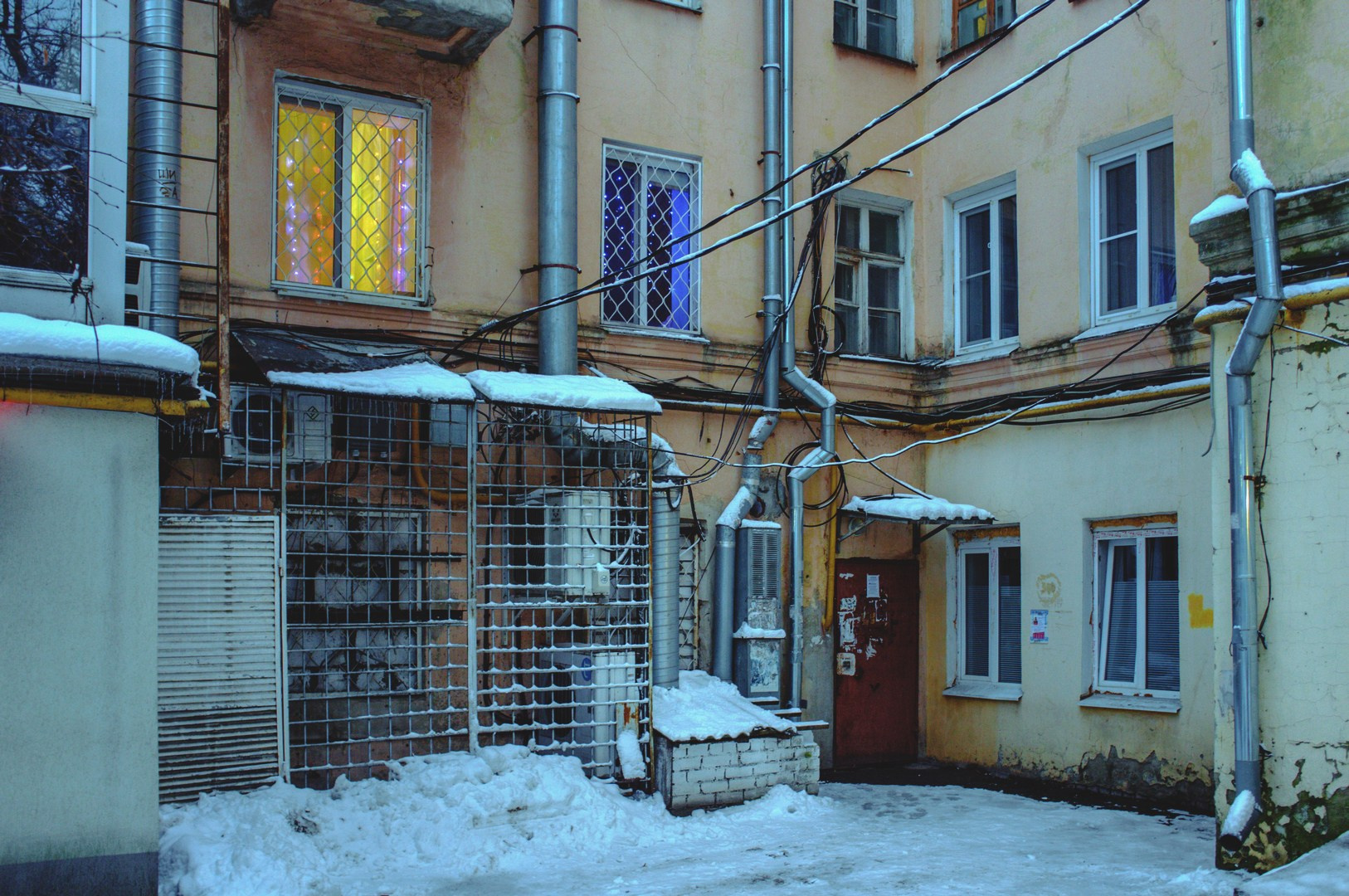 Зима уходящая. Руслан Шувалов (поэтограф)