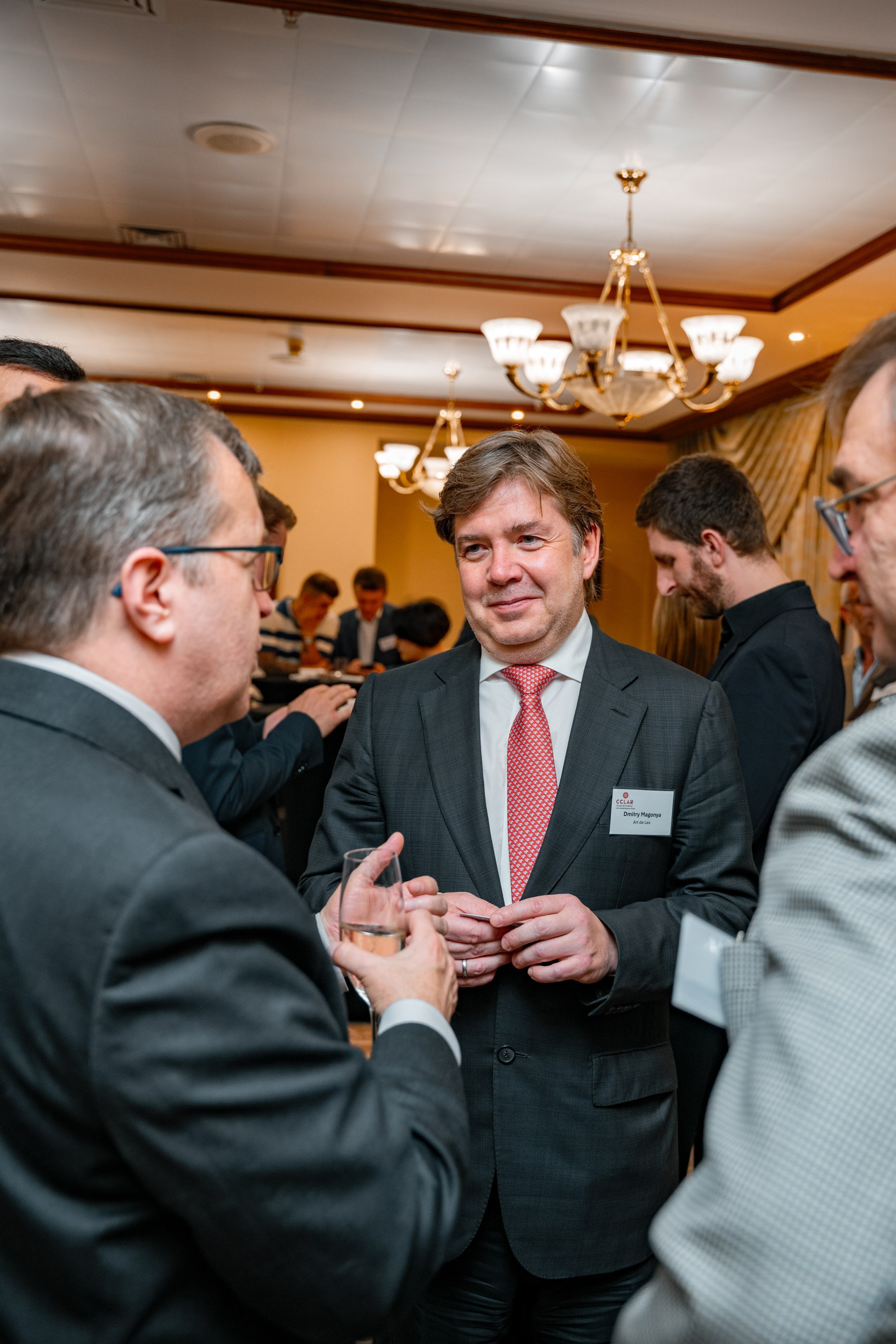 Услуги фотографа на конференции. Репортажный фотограф в Москве Измалков Артем