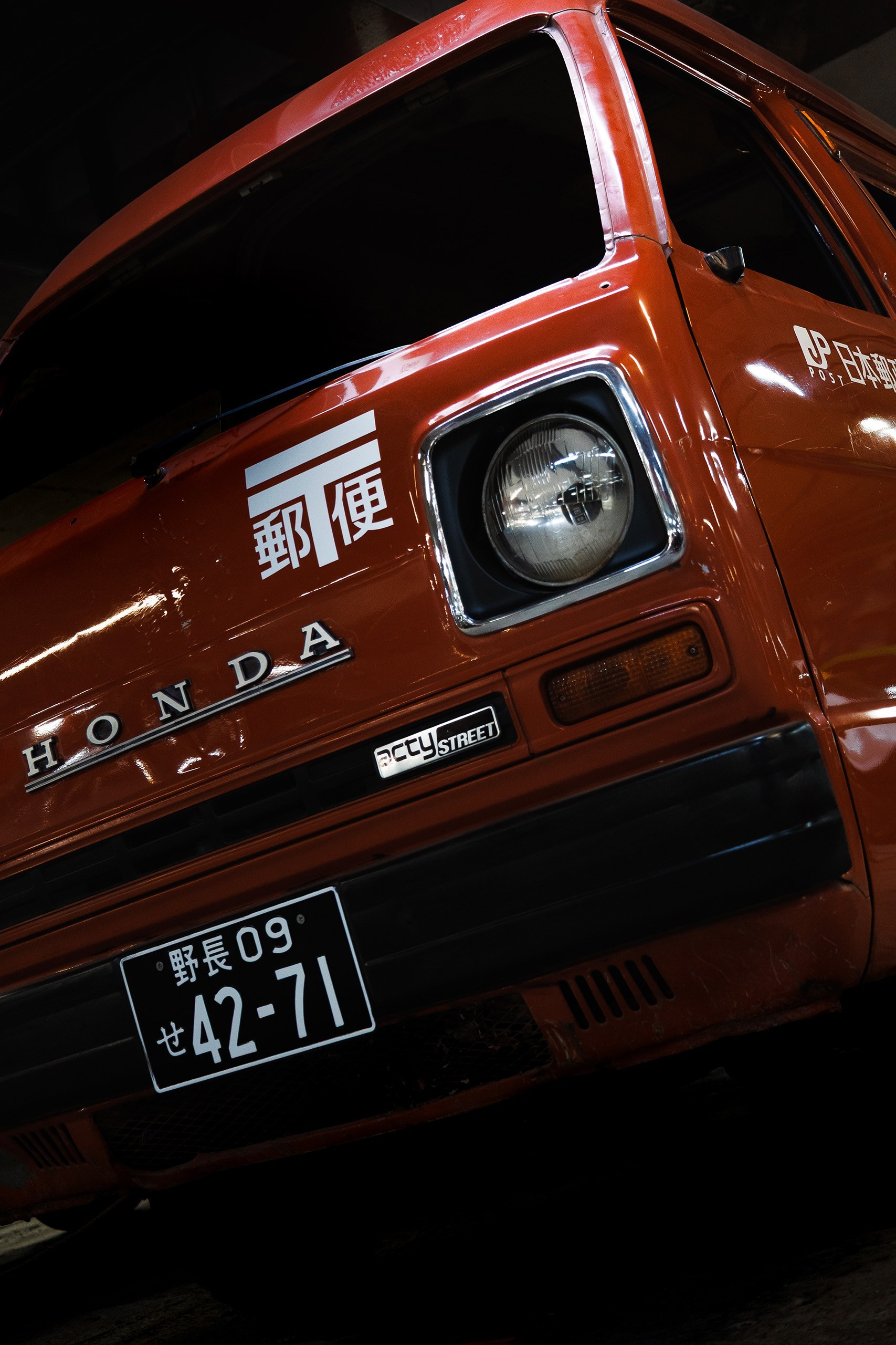 Съёмка автомобиля Honda Acty в музее Buckets Empire
