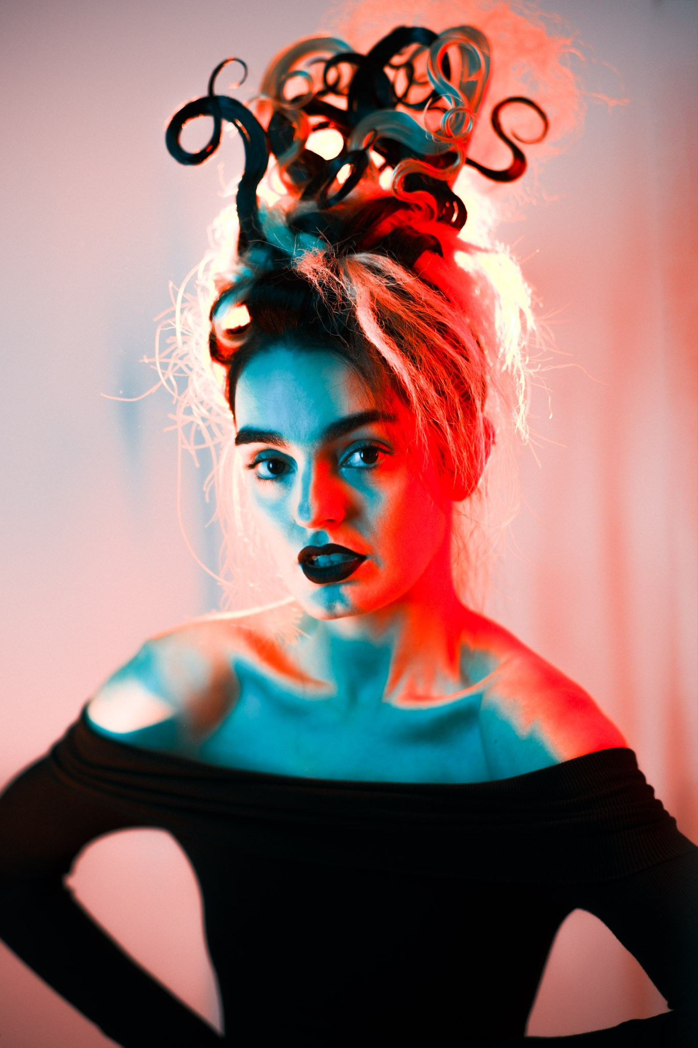 Works. Фотограф с цветным светом и оператор в Москве | Лиля Кичигина