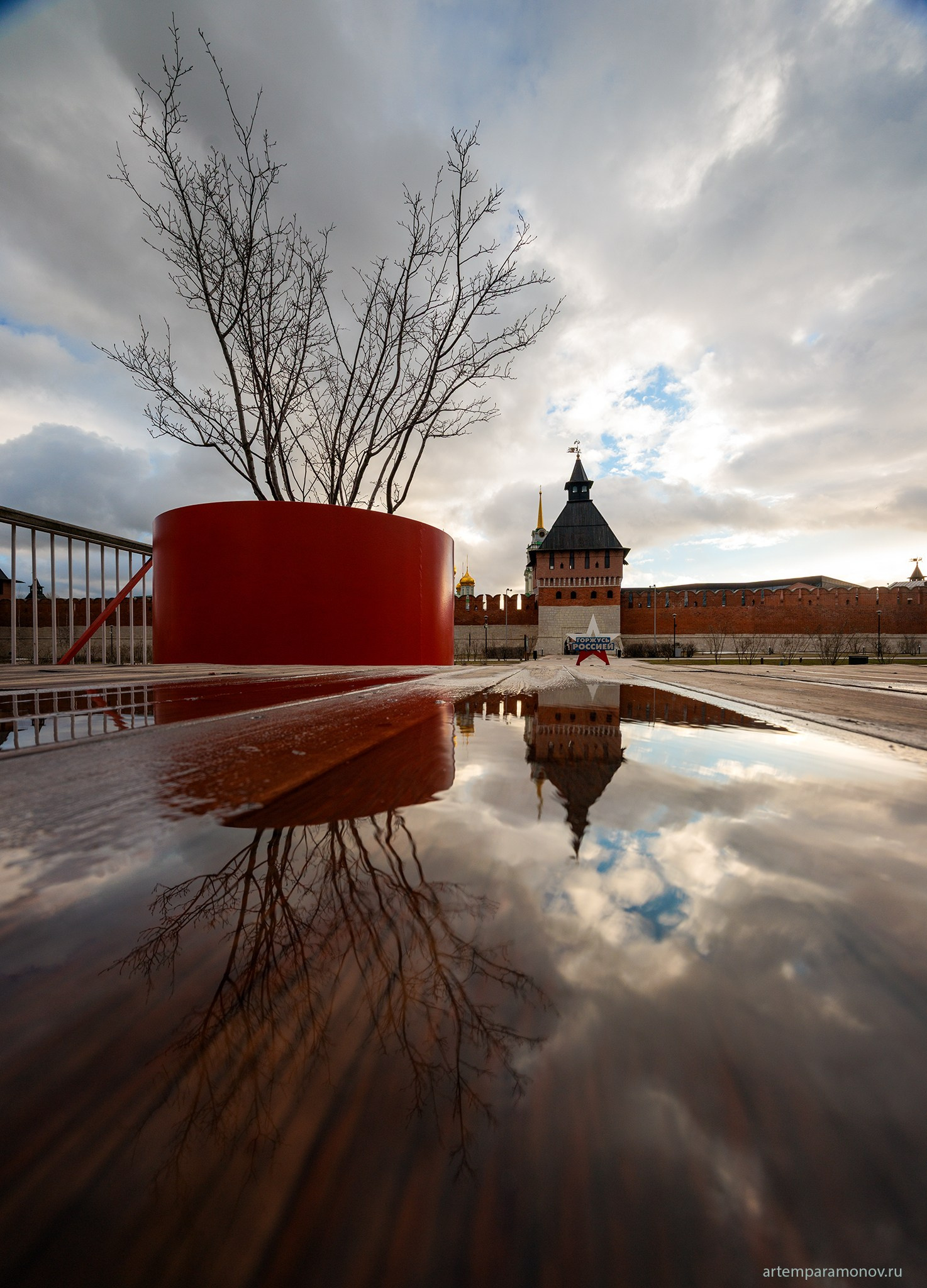 Тула. Апрель. Фотохудожник Артём Парамонов