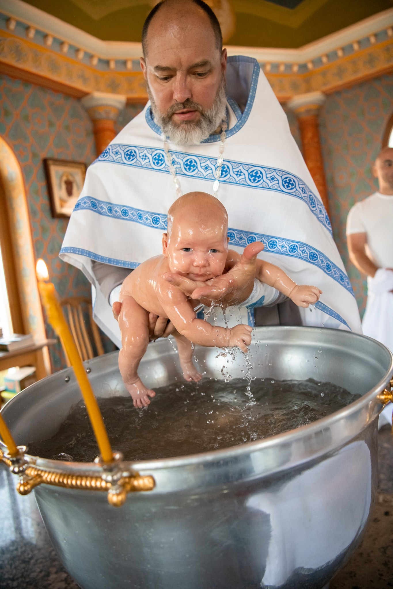 Фотограф на крещение в Пятигорске. Ищу фотографа на крещение на КМВ.