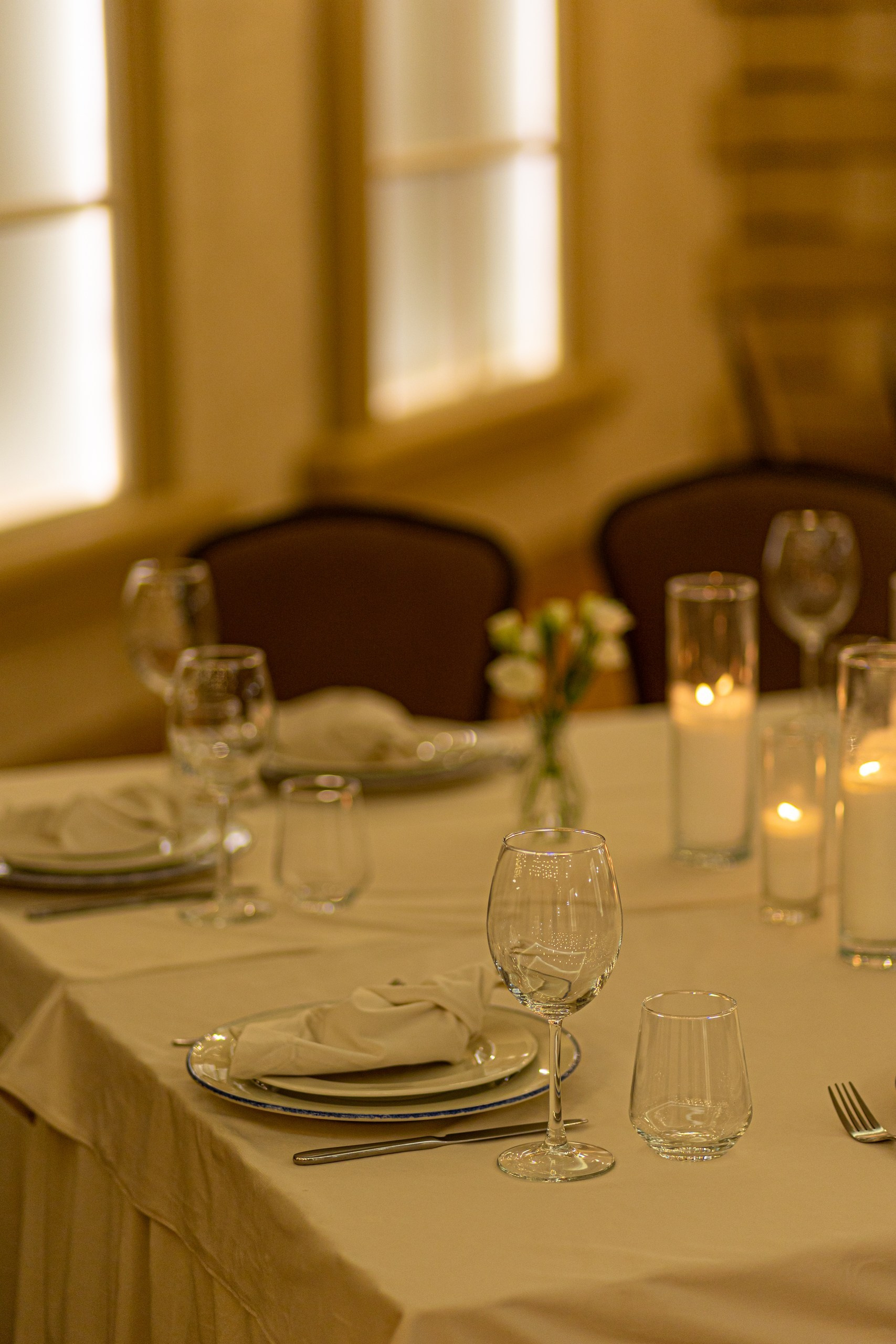 Банкетный зал ресторана Дача. Фотограф в Оренбурге. Профессиональный фотограф