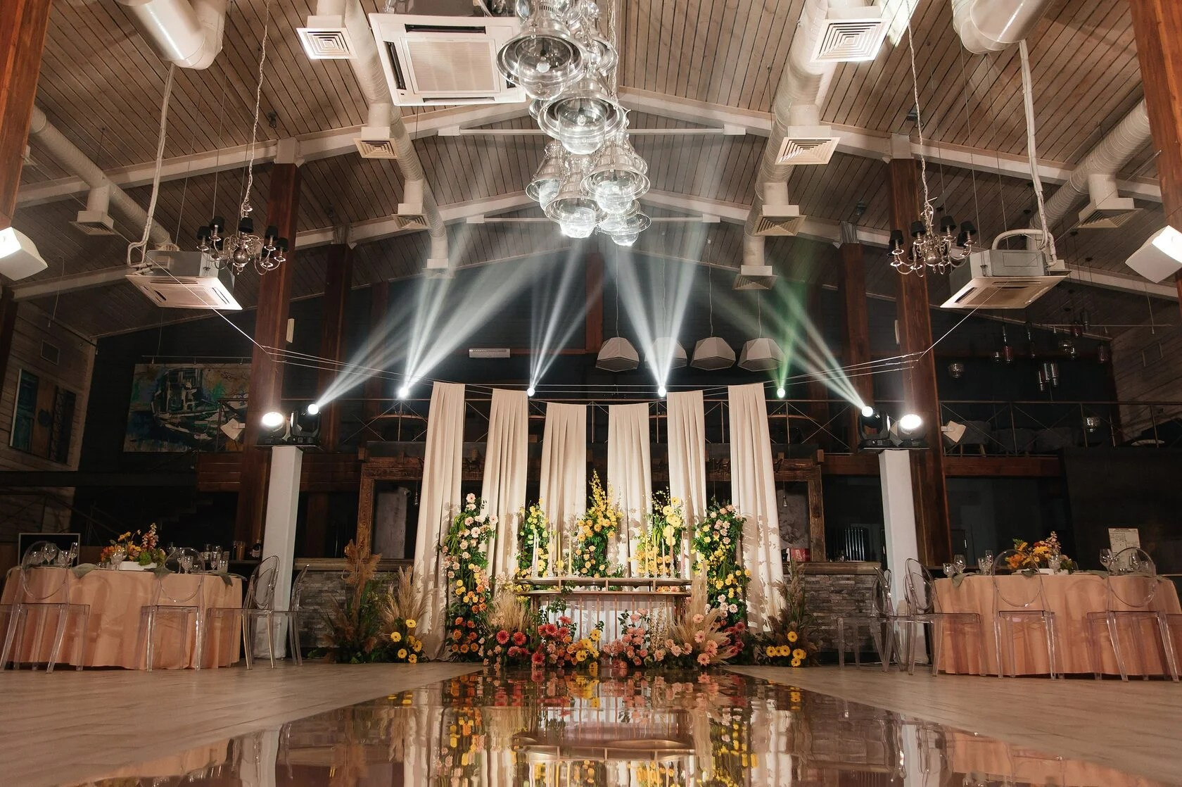 Ресторан Загородный Клуб Солнечный в Ростове-на-Дону: фото, вместимость, свадьбы | До Мурашек. Организация свадеб и корпоративов До Мурашек Ростов-на-Дону