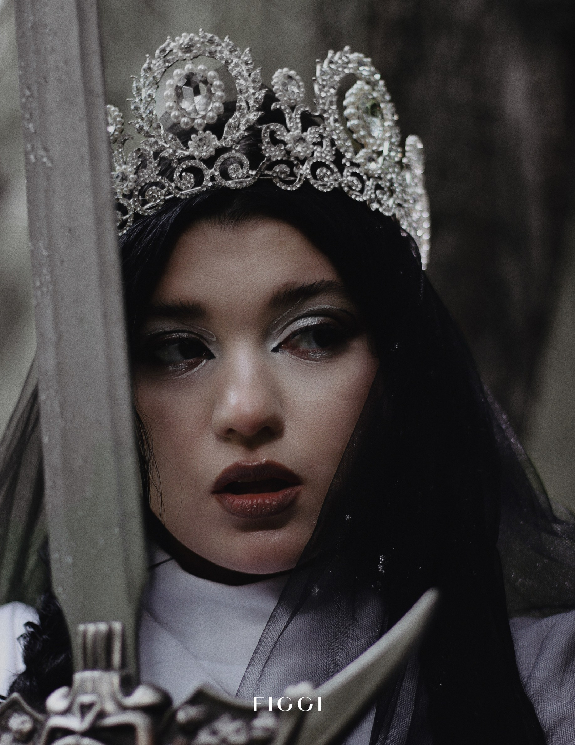 FEMALE WARRIOR. Rosebud. core production