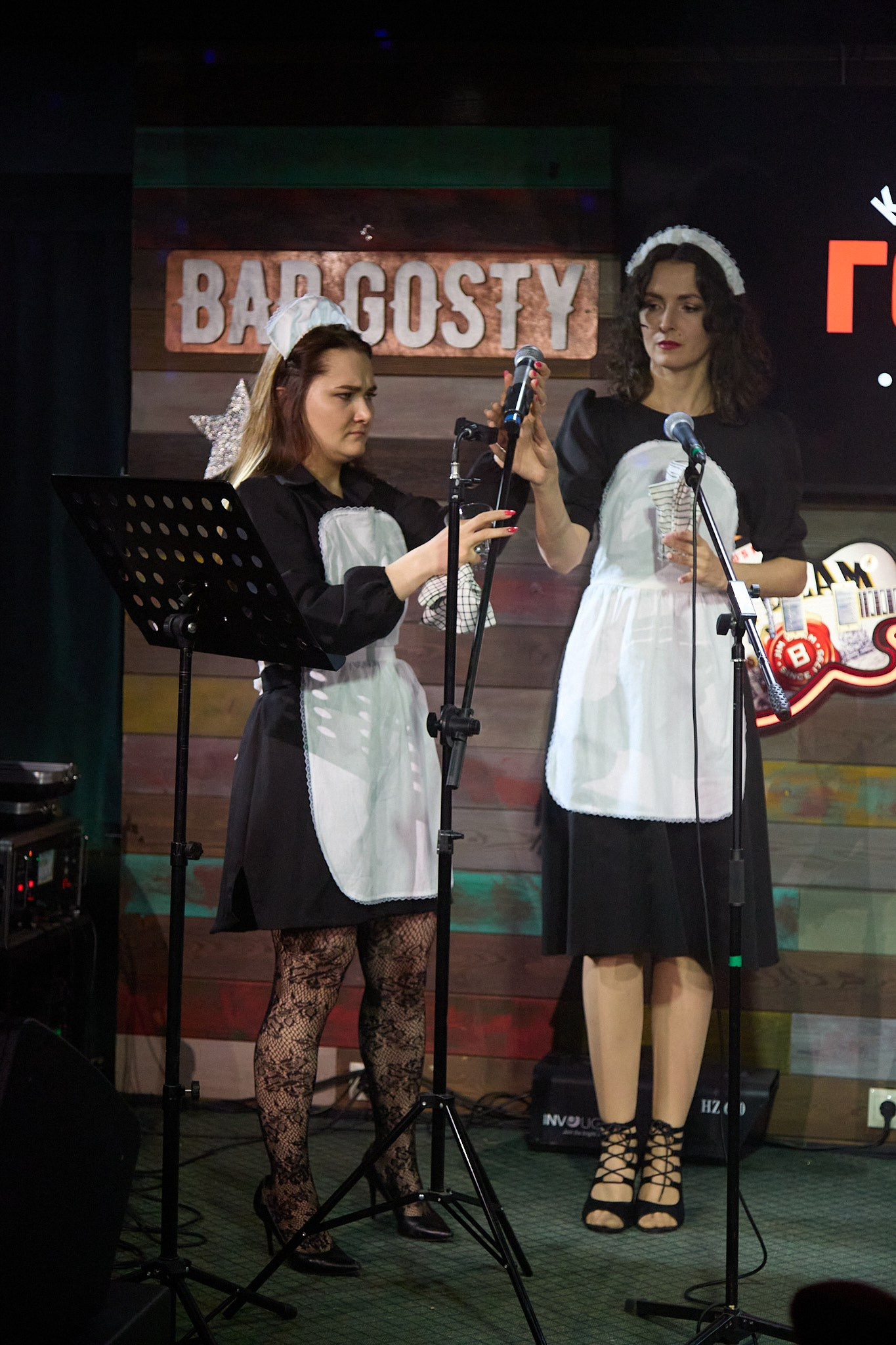 Концерт в баре «Гости». Фотограф Омск | Александр Вандеров