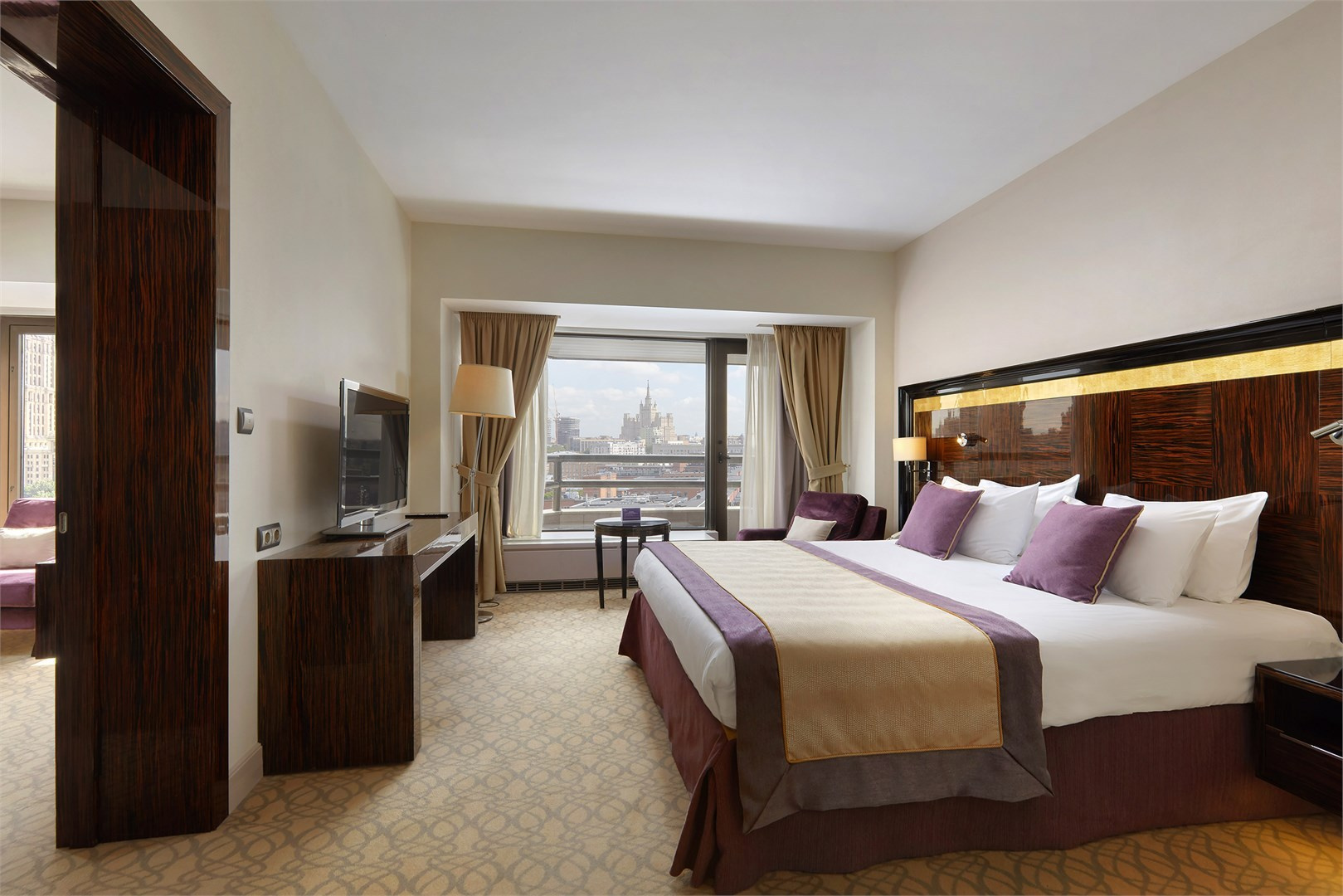 Отели — подборка. Фотограф индивидуальных женских портретов и LOVEstory в Москве