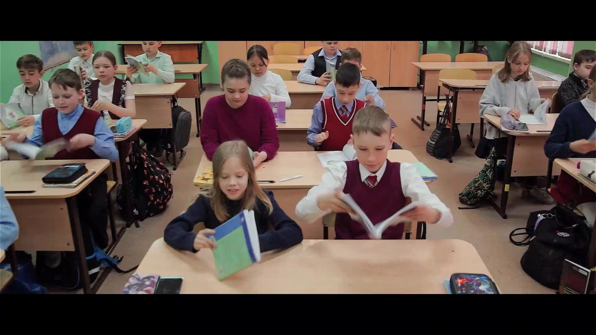 Клипы в подарок выпускникам в Иркутске — примеры